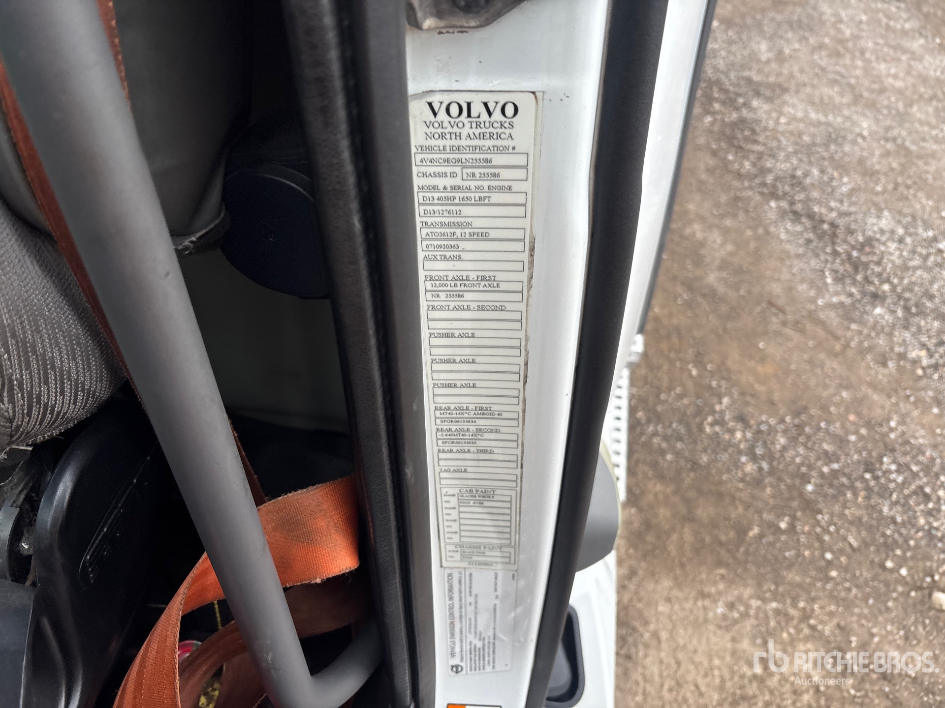 2020 Volvo VNL