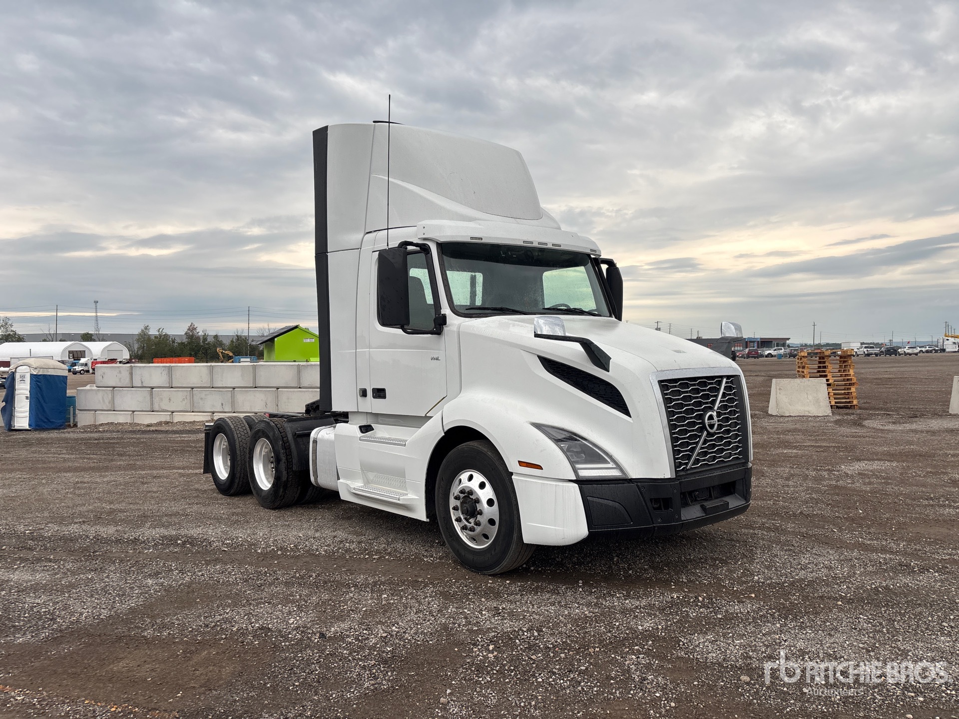 2020 Volvo VNL