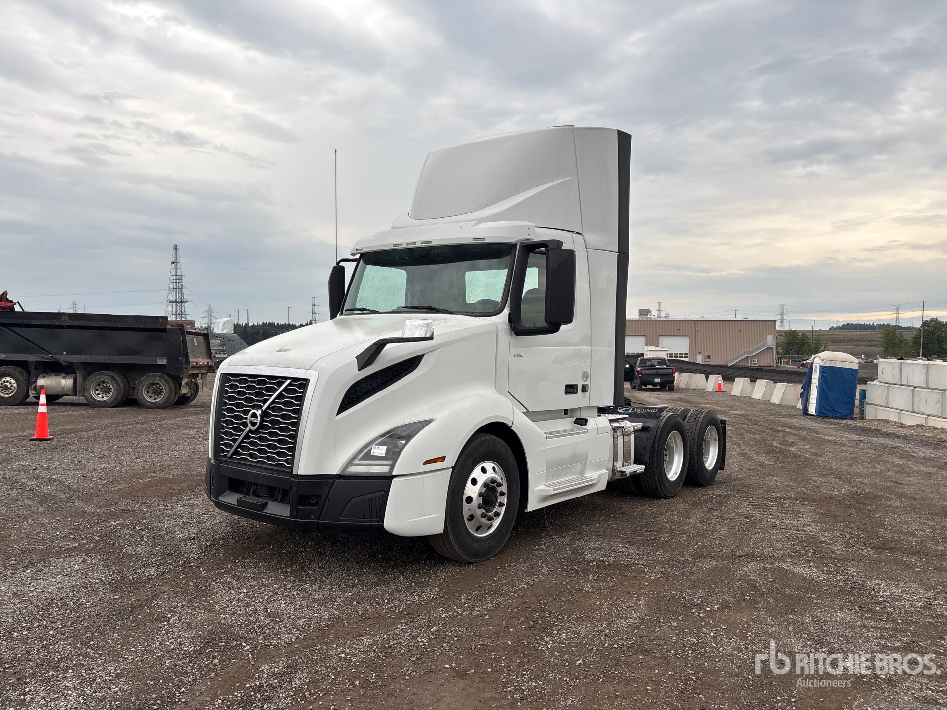 2020 Volvo VNL