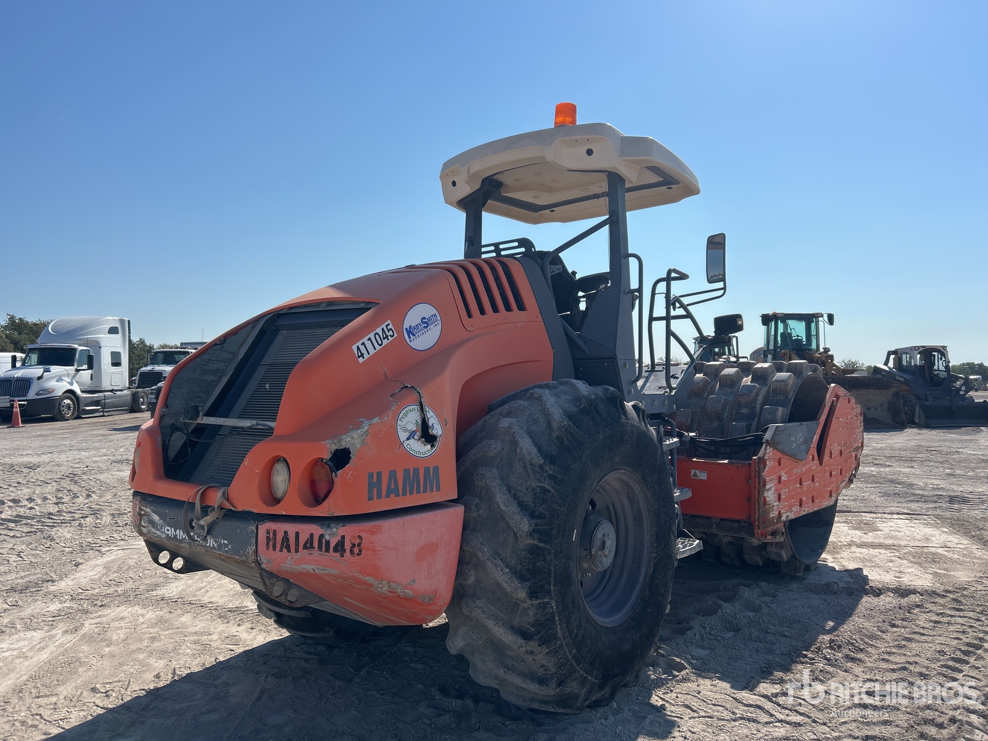 2014 Hamm H11I