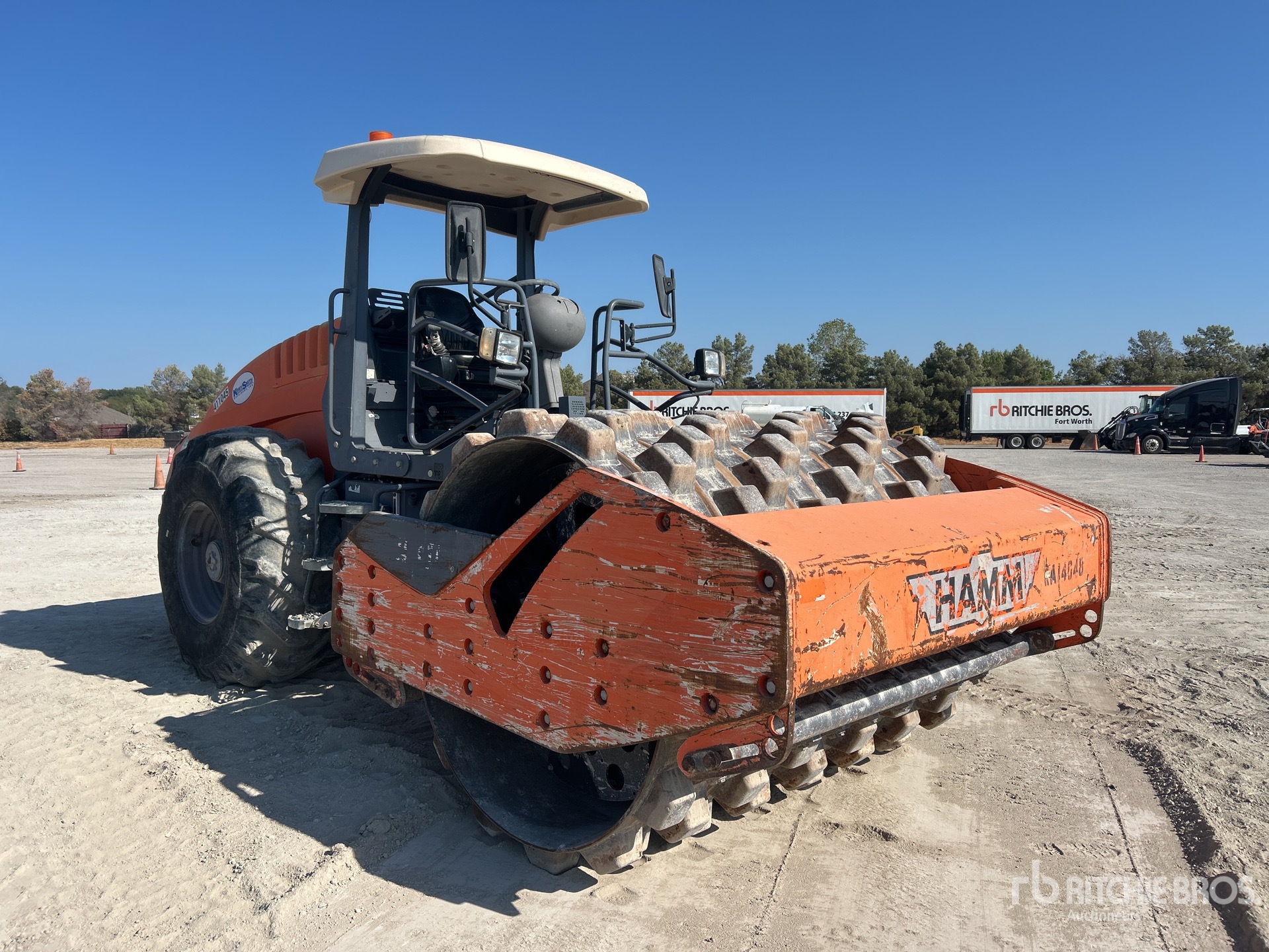 2014 Hamm H11I