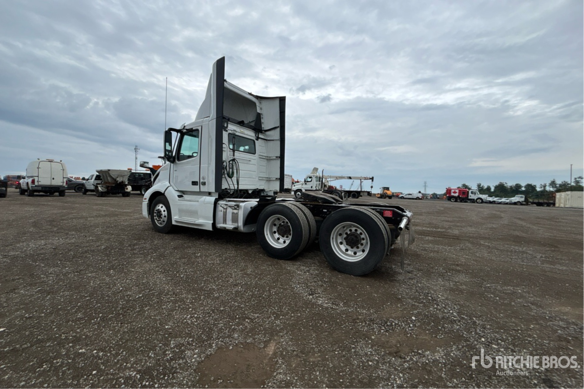 2020 Volvo VNL