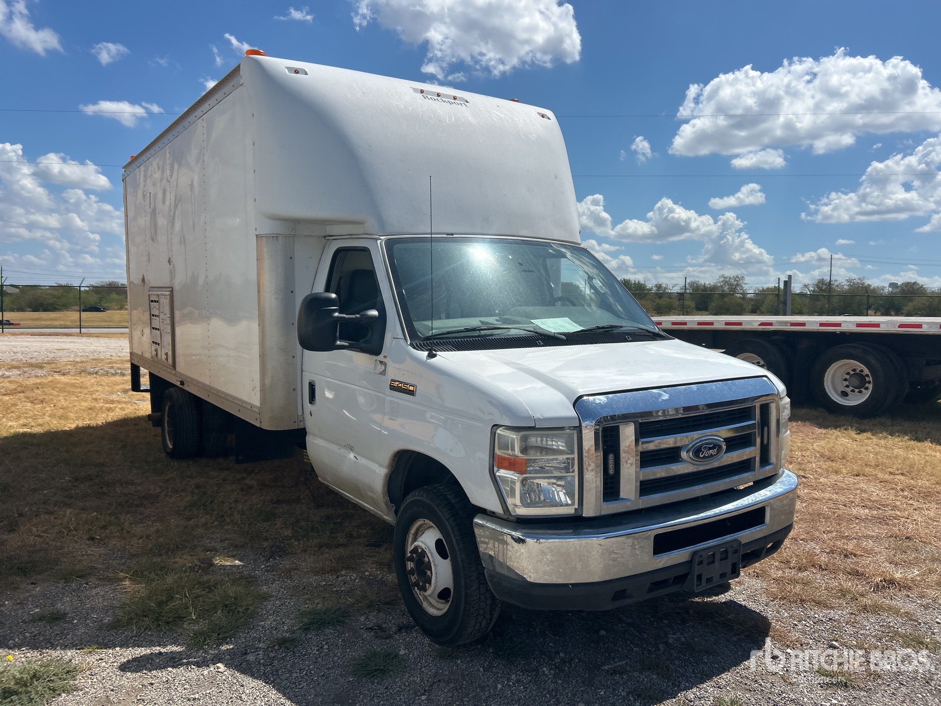 2016 Ford E450