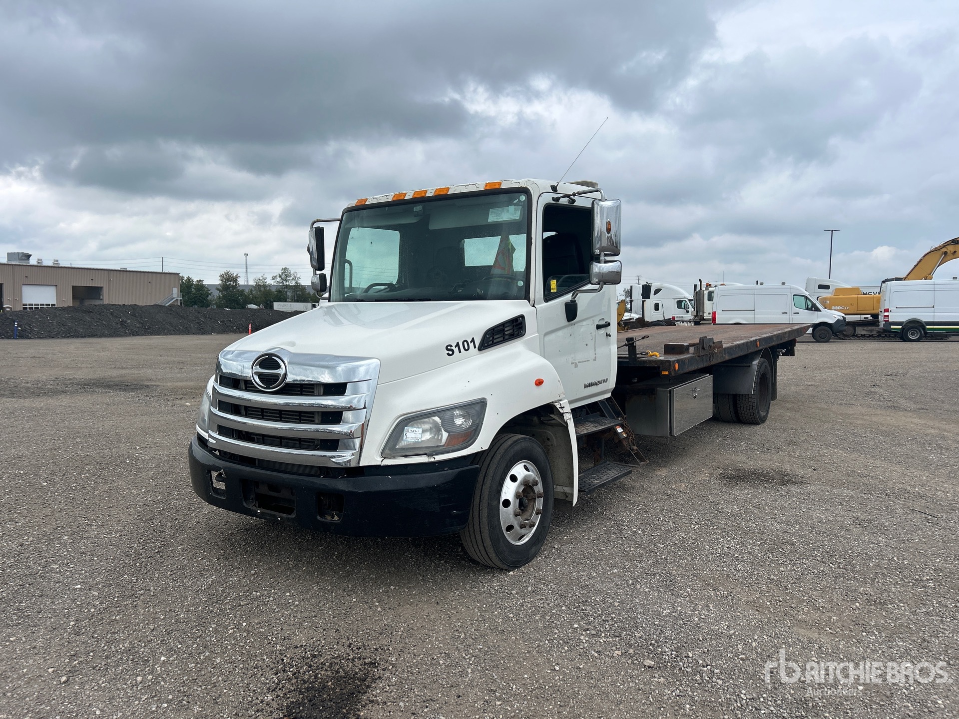 2012 Hino 268