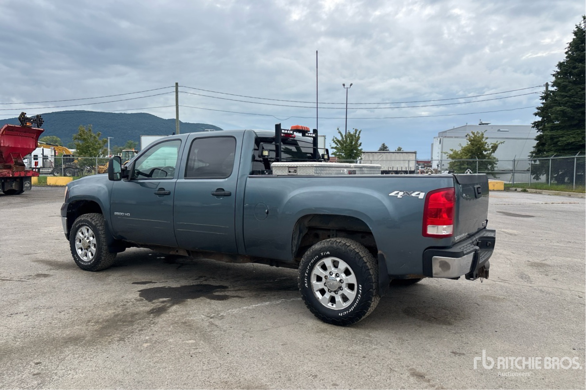2011 GMC SIERRA 2500HD