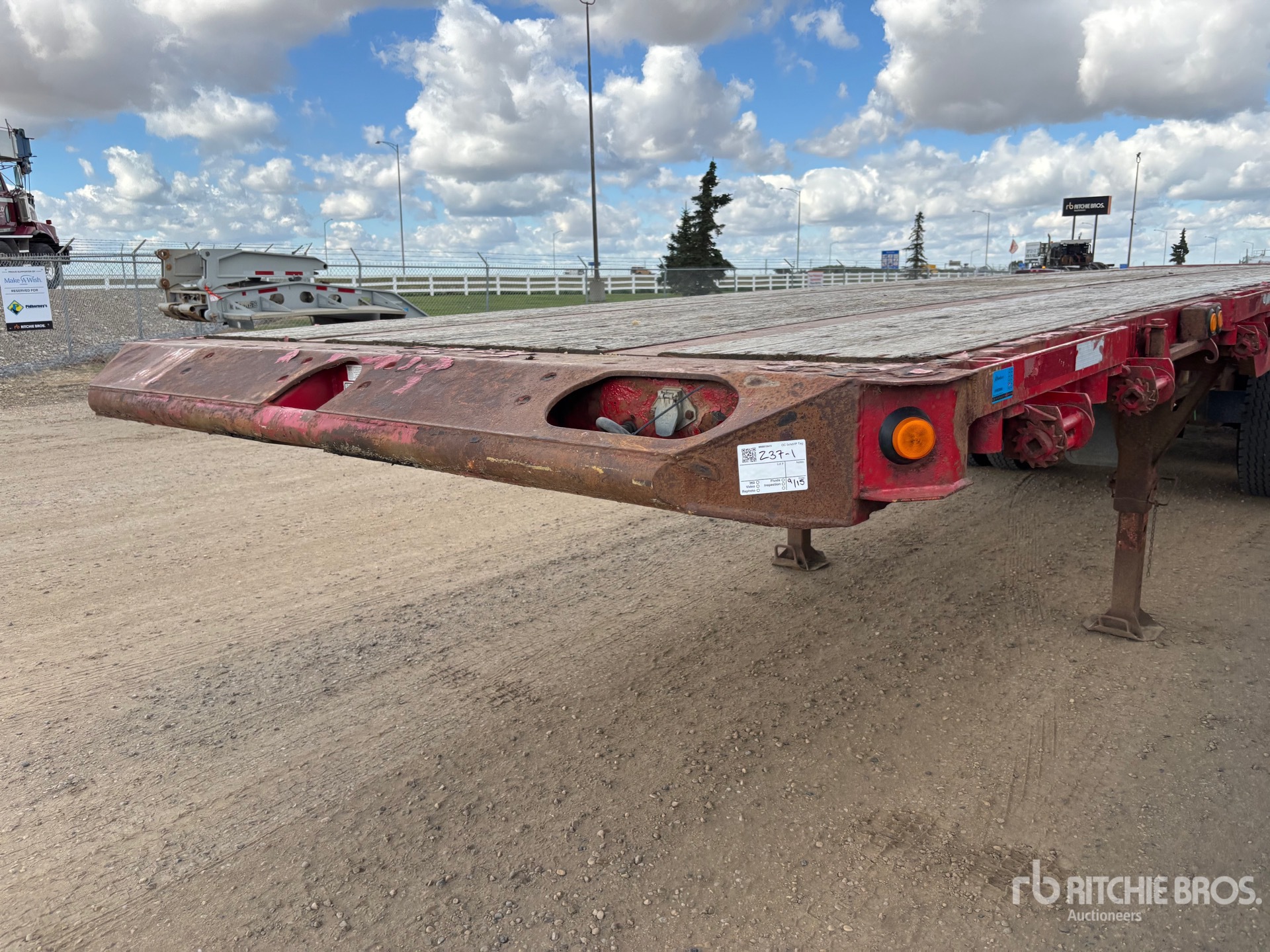 2013 Manac 39 ft Tri/A Flatbed
