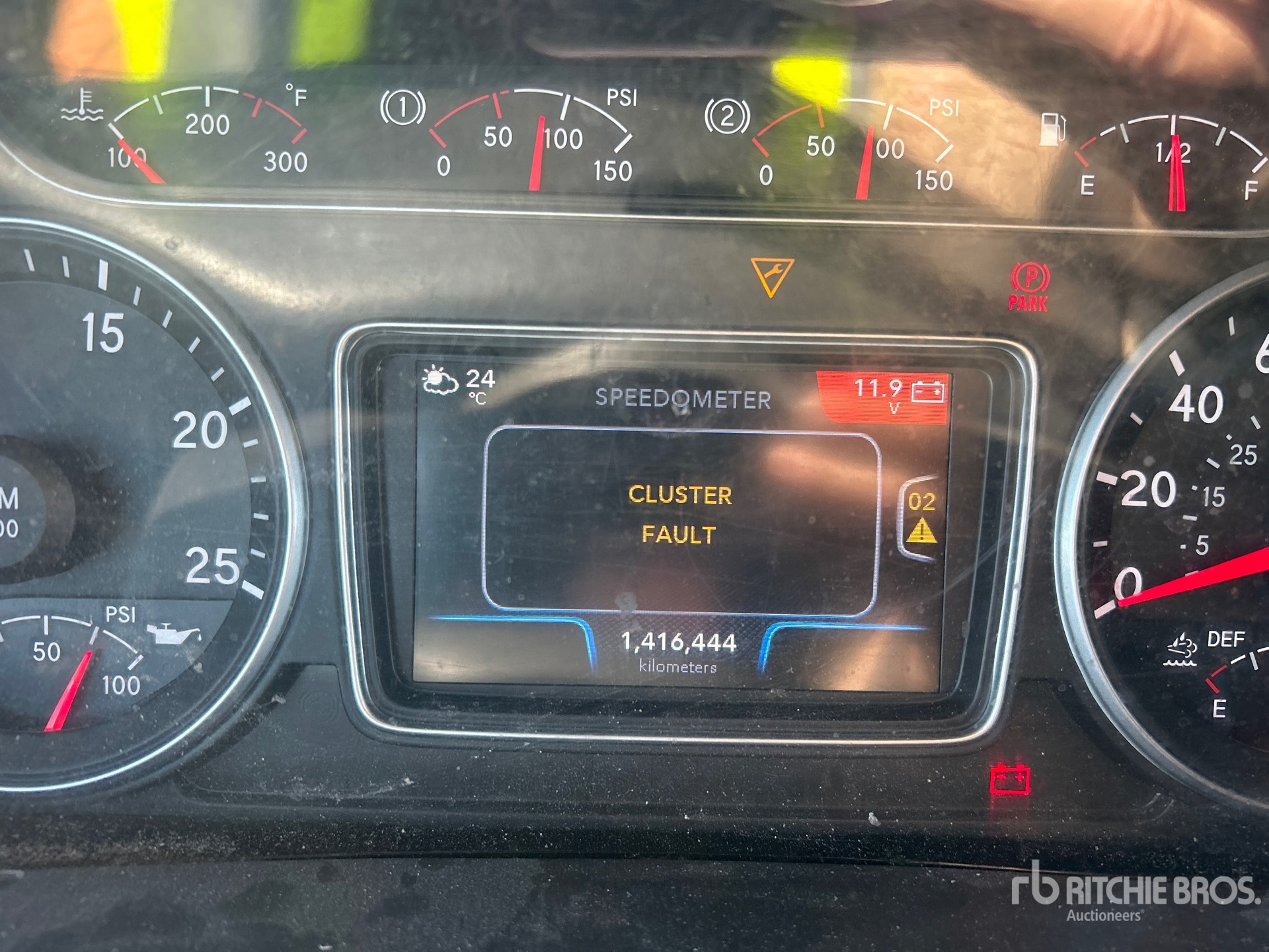 2018 International LT625