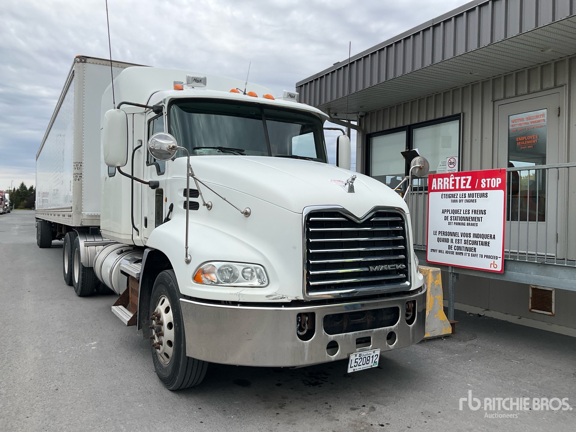 2011 Mack CXU613