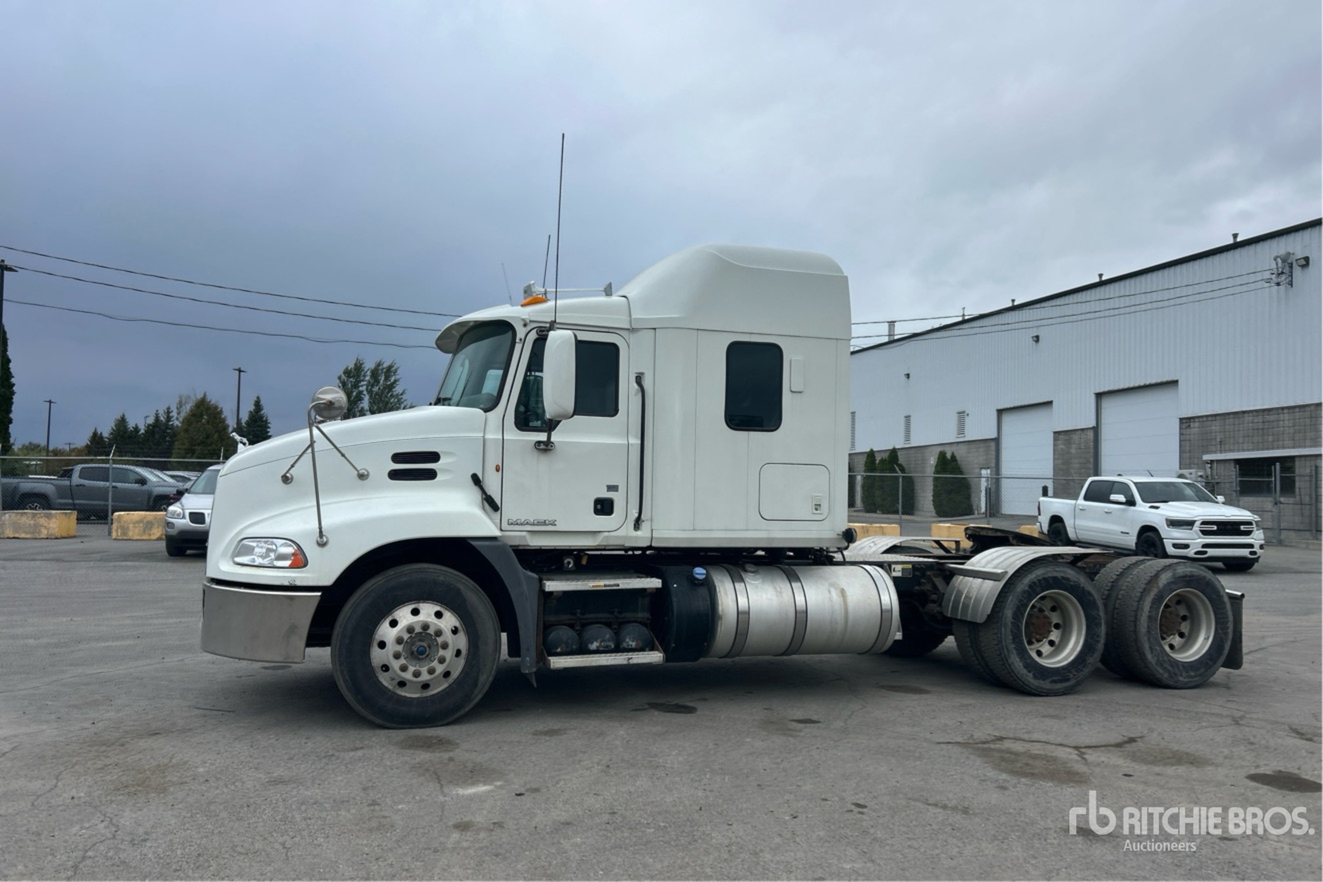 2011 Mack CXU613
