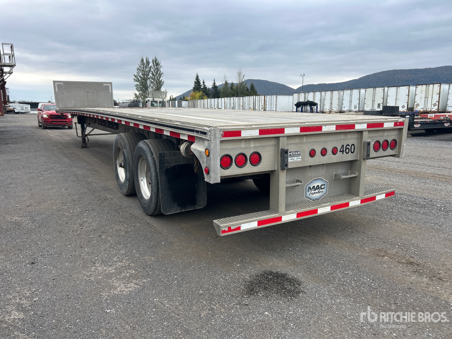 2012 Mac 48 ft T/A