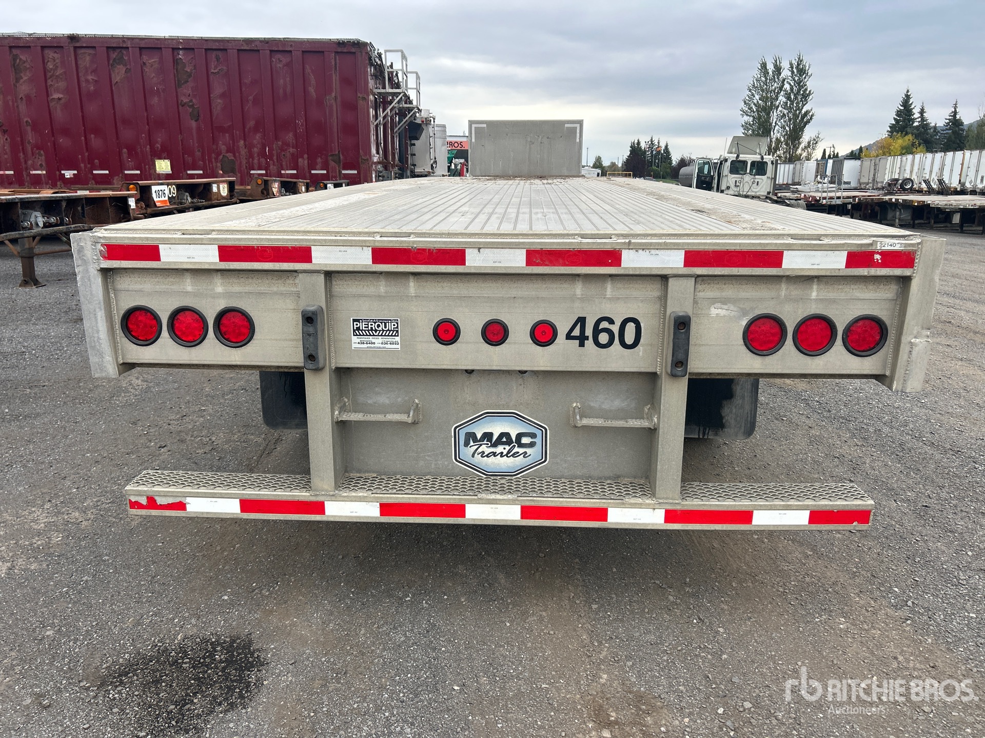 2012 Mac 48 ft T/A
