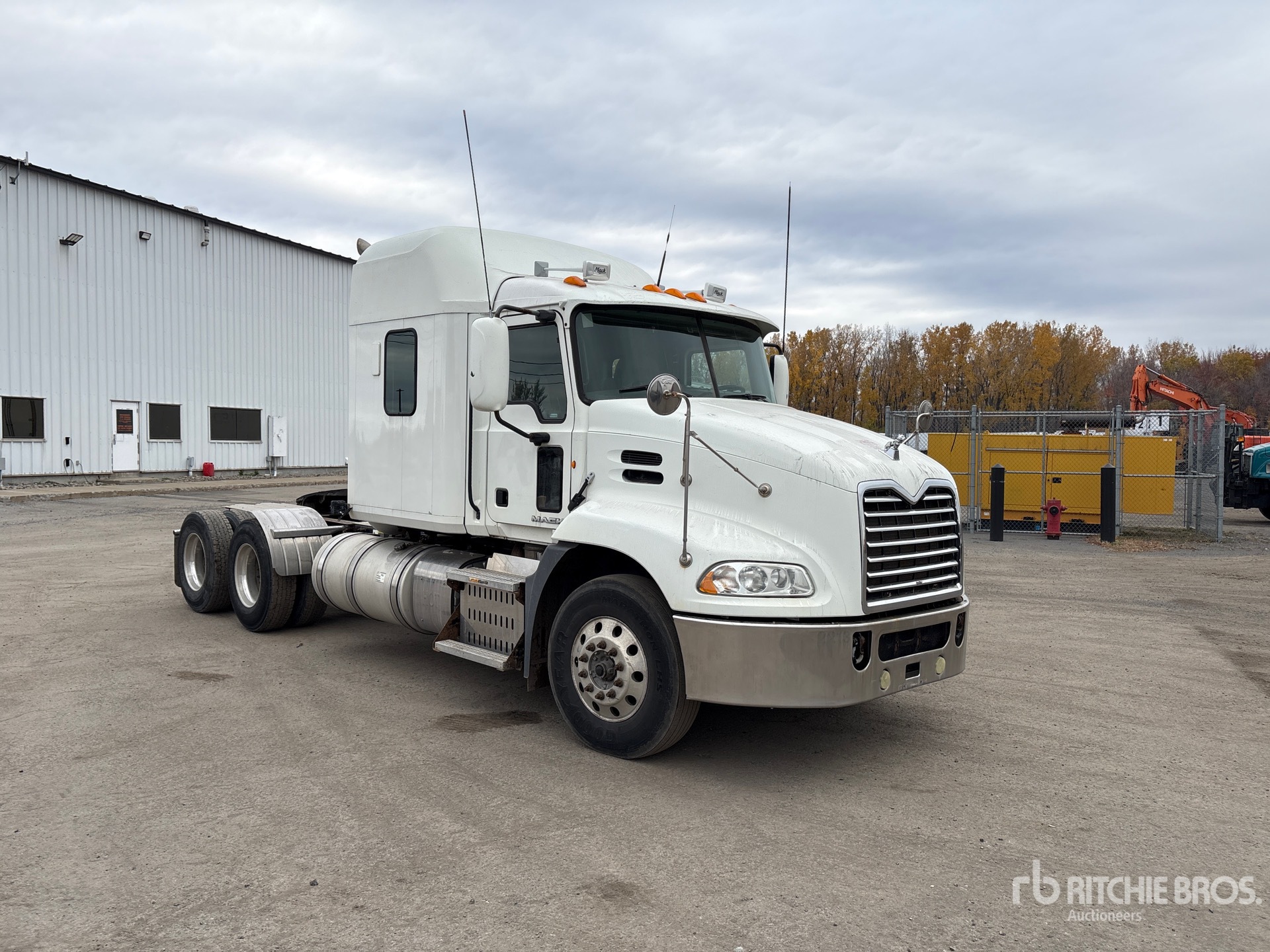 2011 Mack CXU613