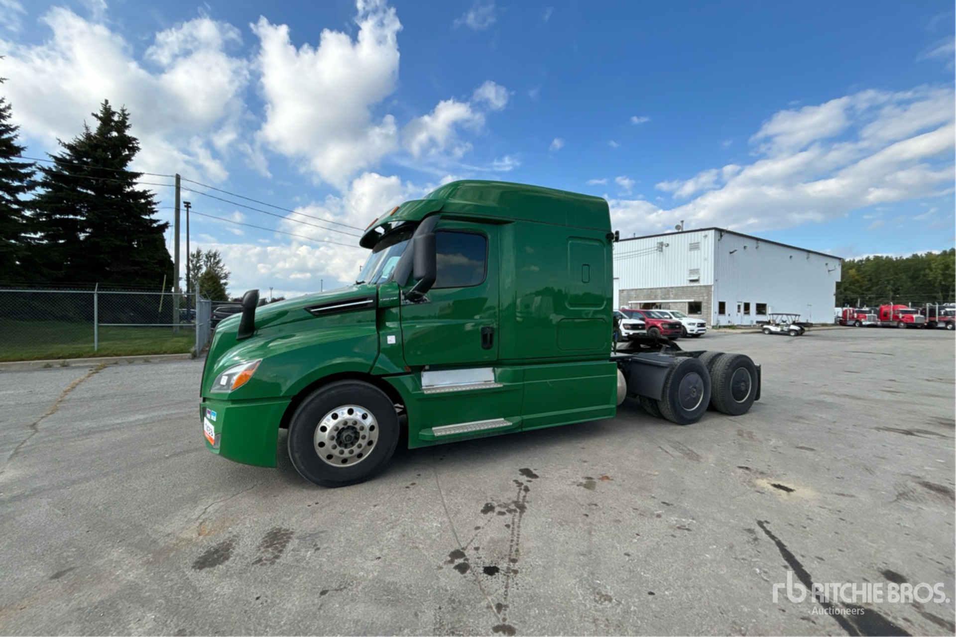 2021 Freightliner CASCADIA 126