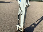 Hydraulics with Auxiliary Hydraulic Plumbing