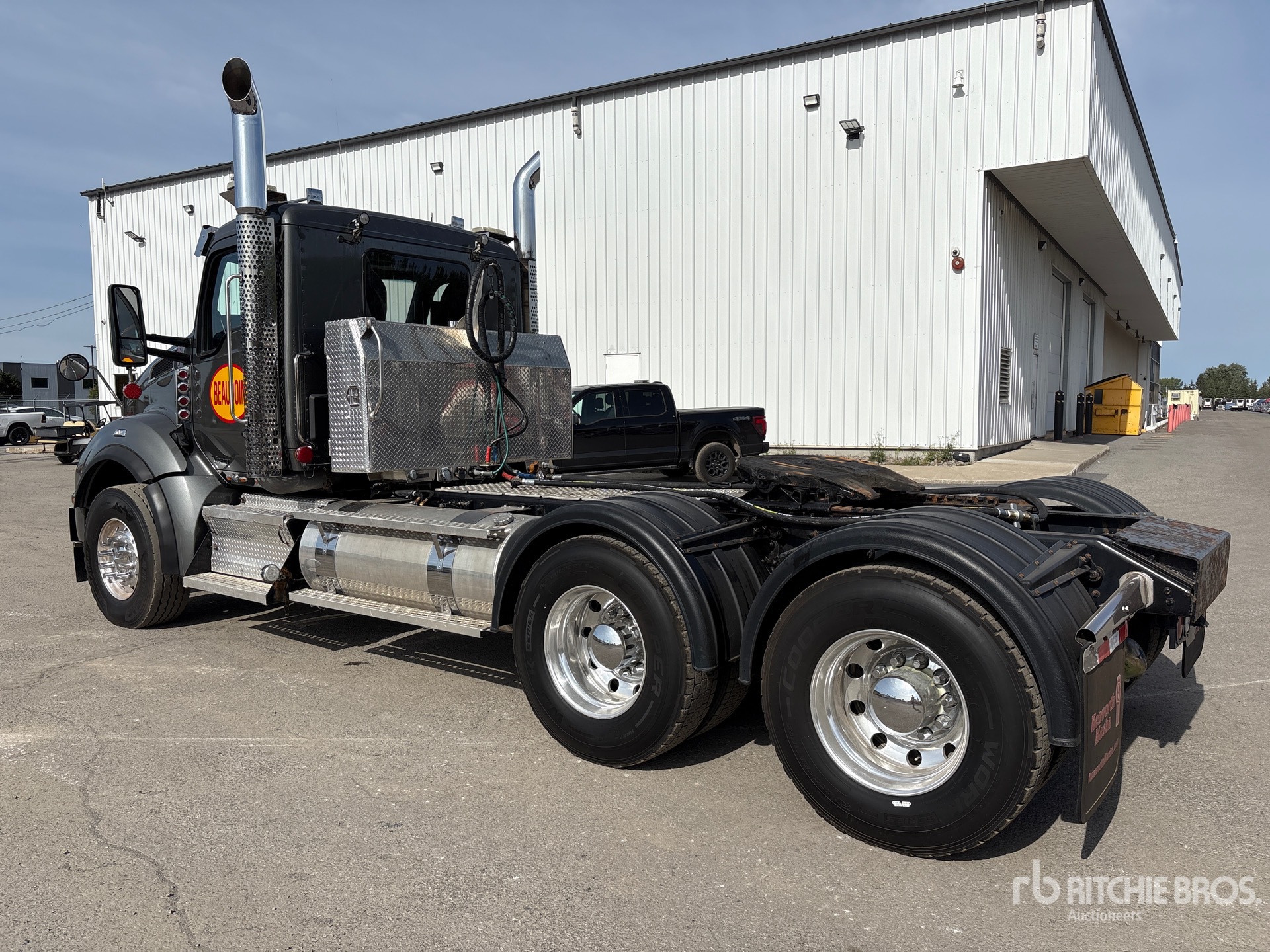 2021 Kenworth T880