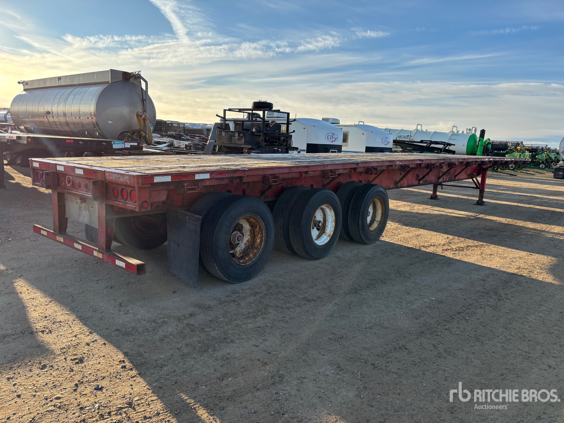 2006 Load King  53 FT TRI/A