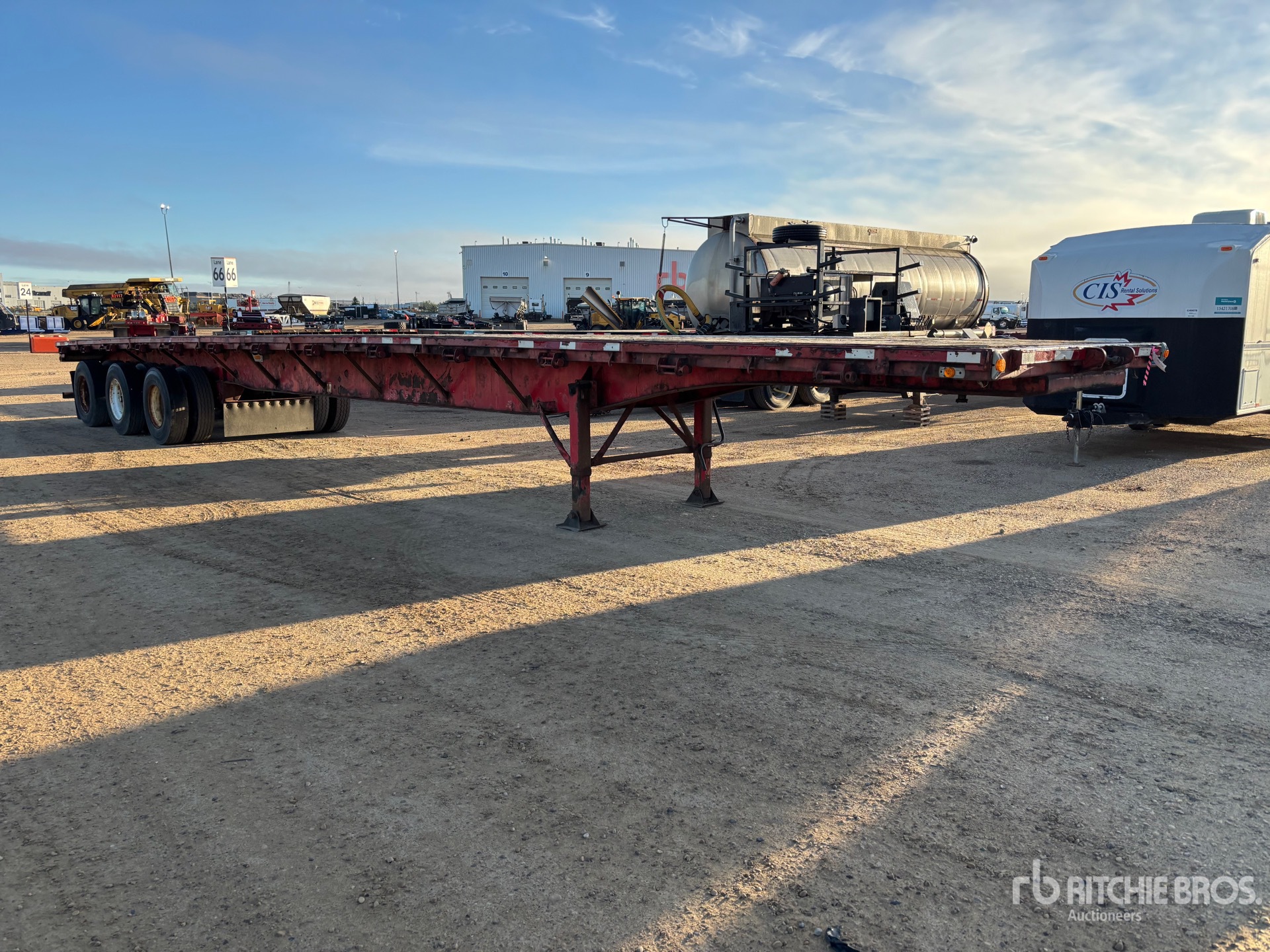 2006 Load King  53 FT TRI/A