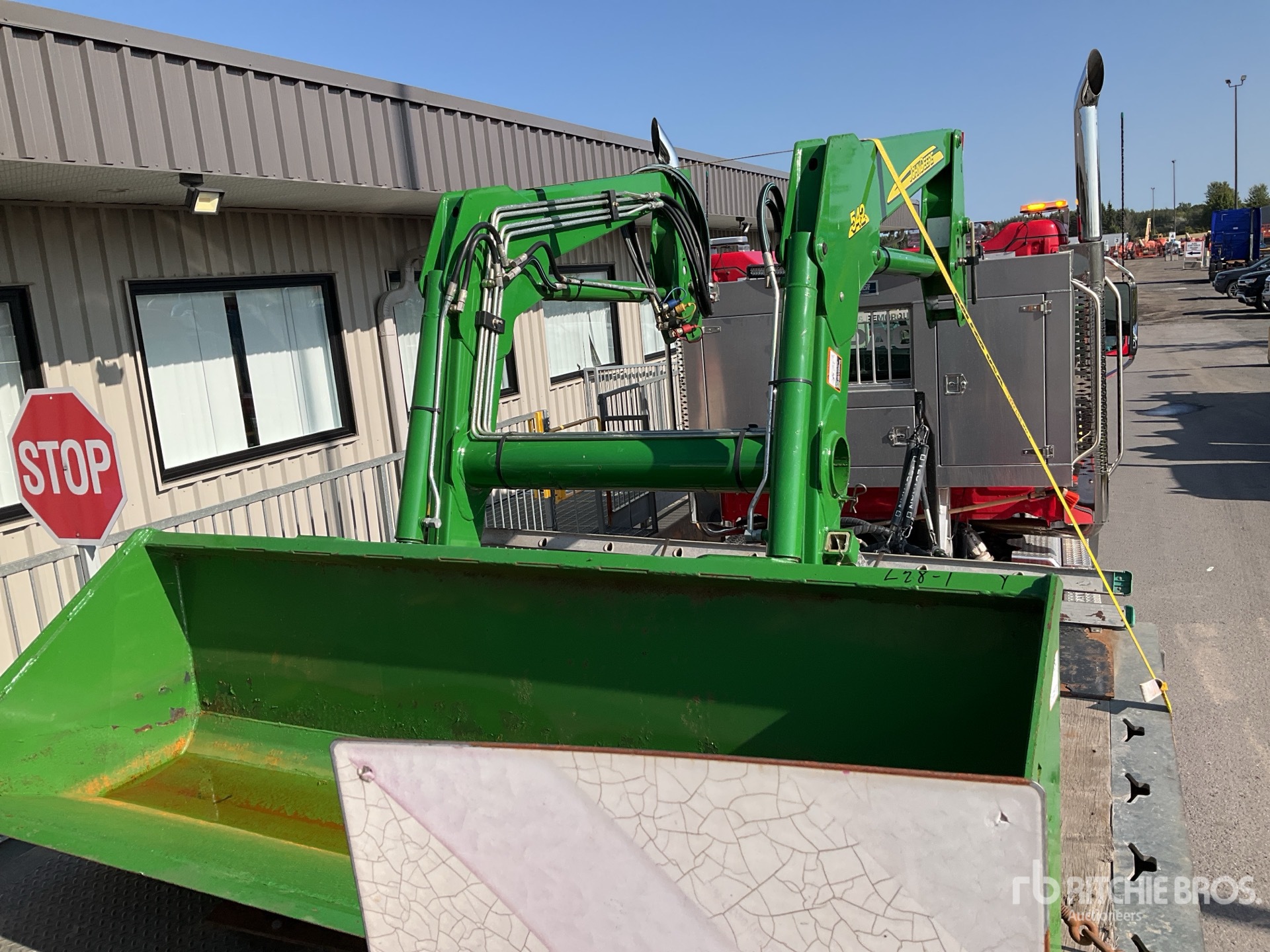 Photo of John Deere 542