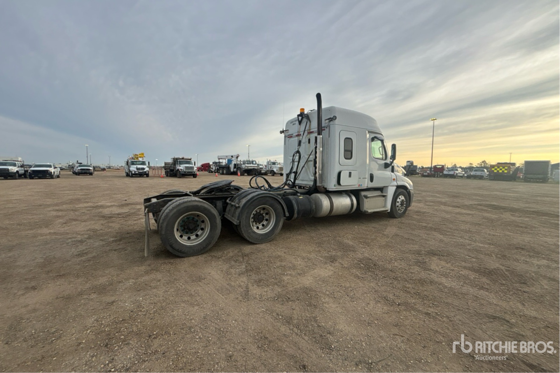 2018 Freightliner CASCADIA 125