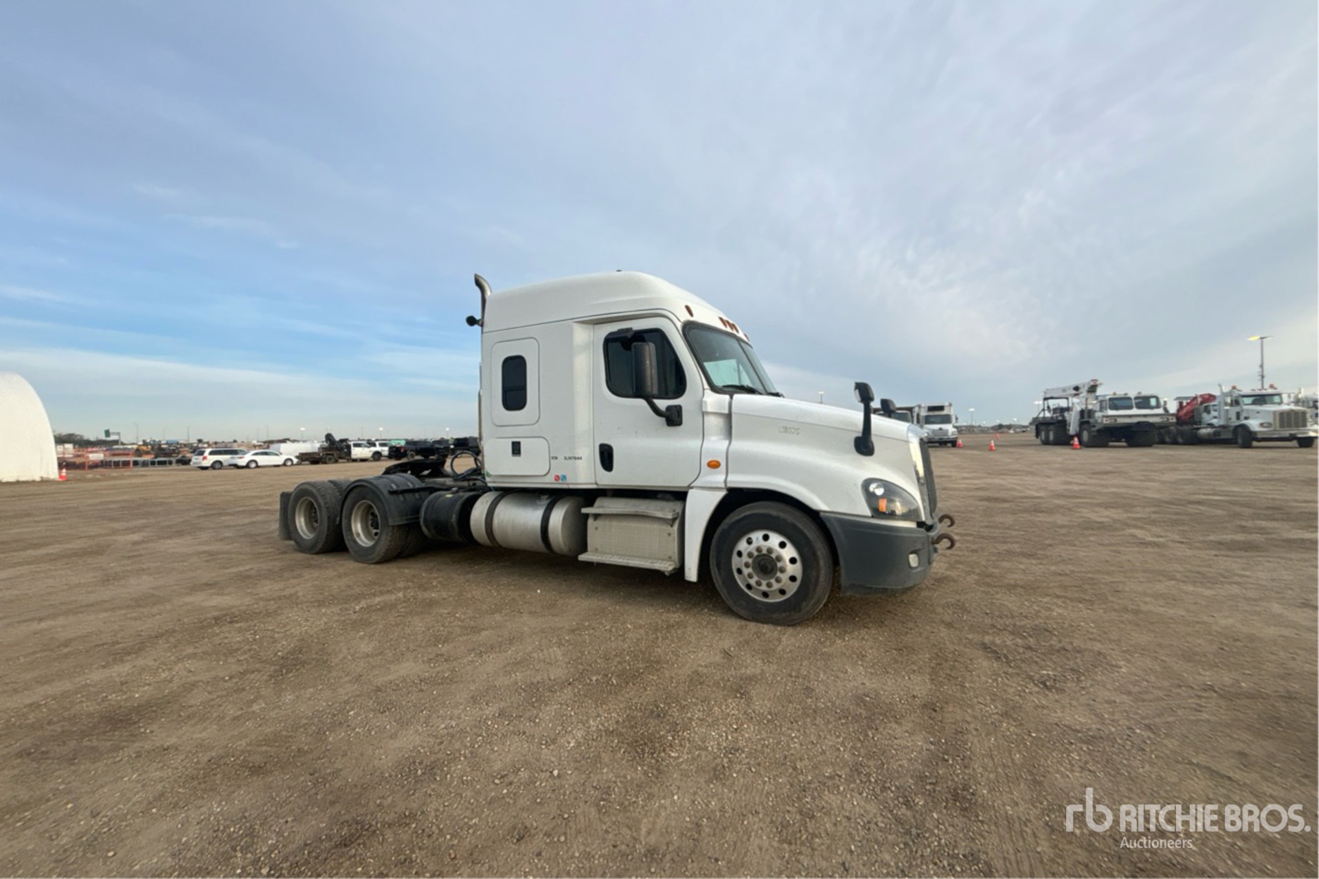 2018 Freightliner CASCADIA 125