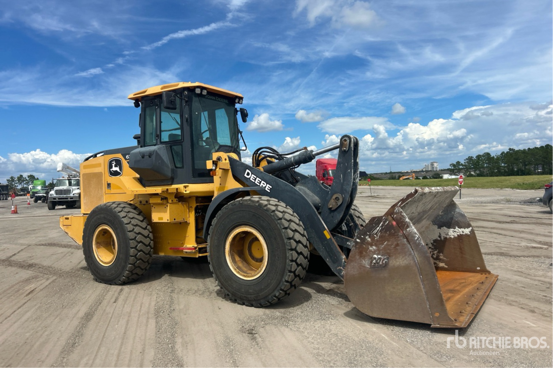 2022 John Deere 624 P-Tier