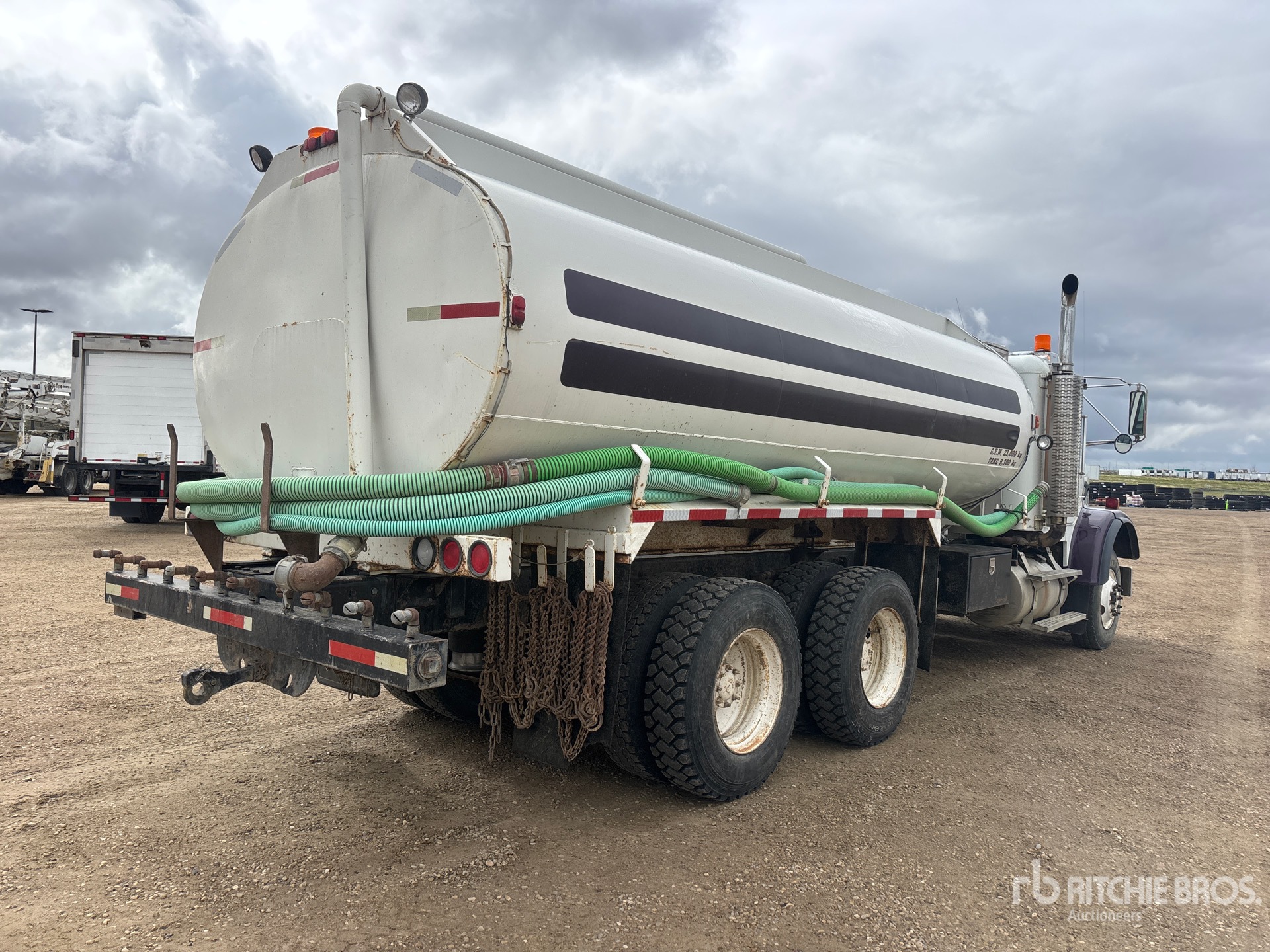 1998 Freightliner FL-112