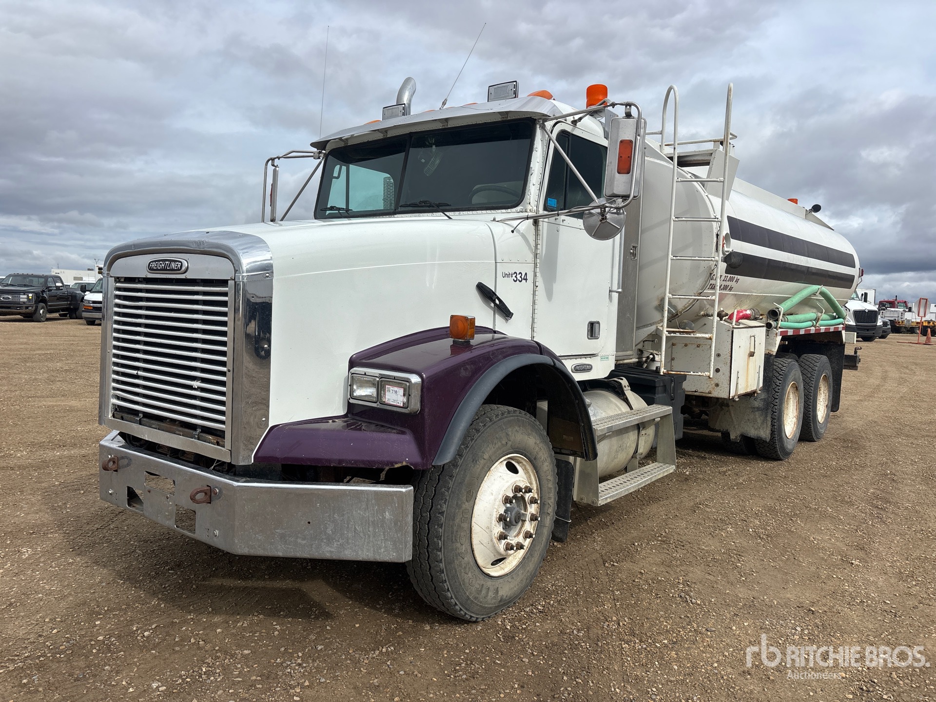 1998 Freightliner FL-112