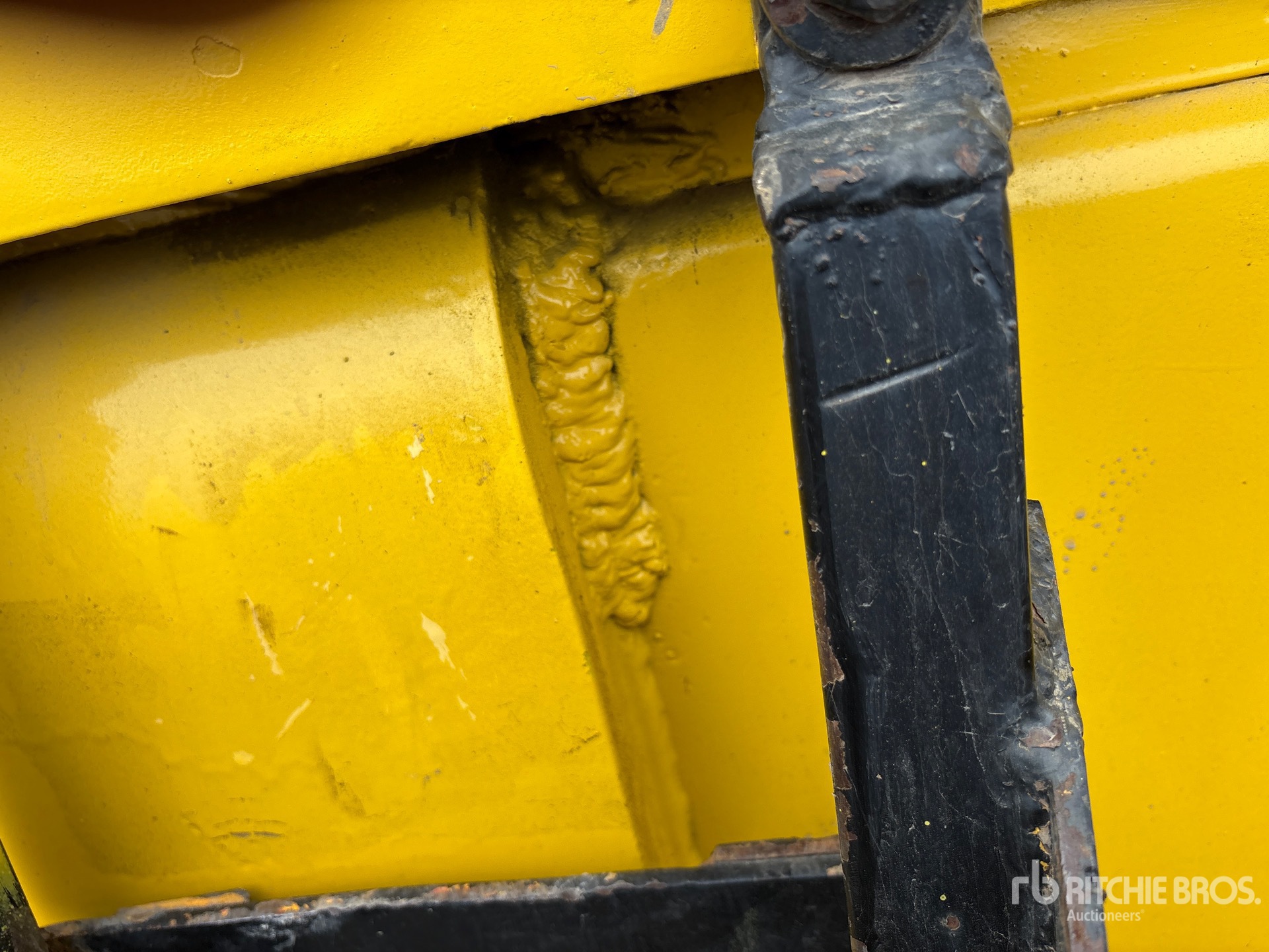 John Deere 644B