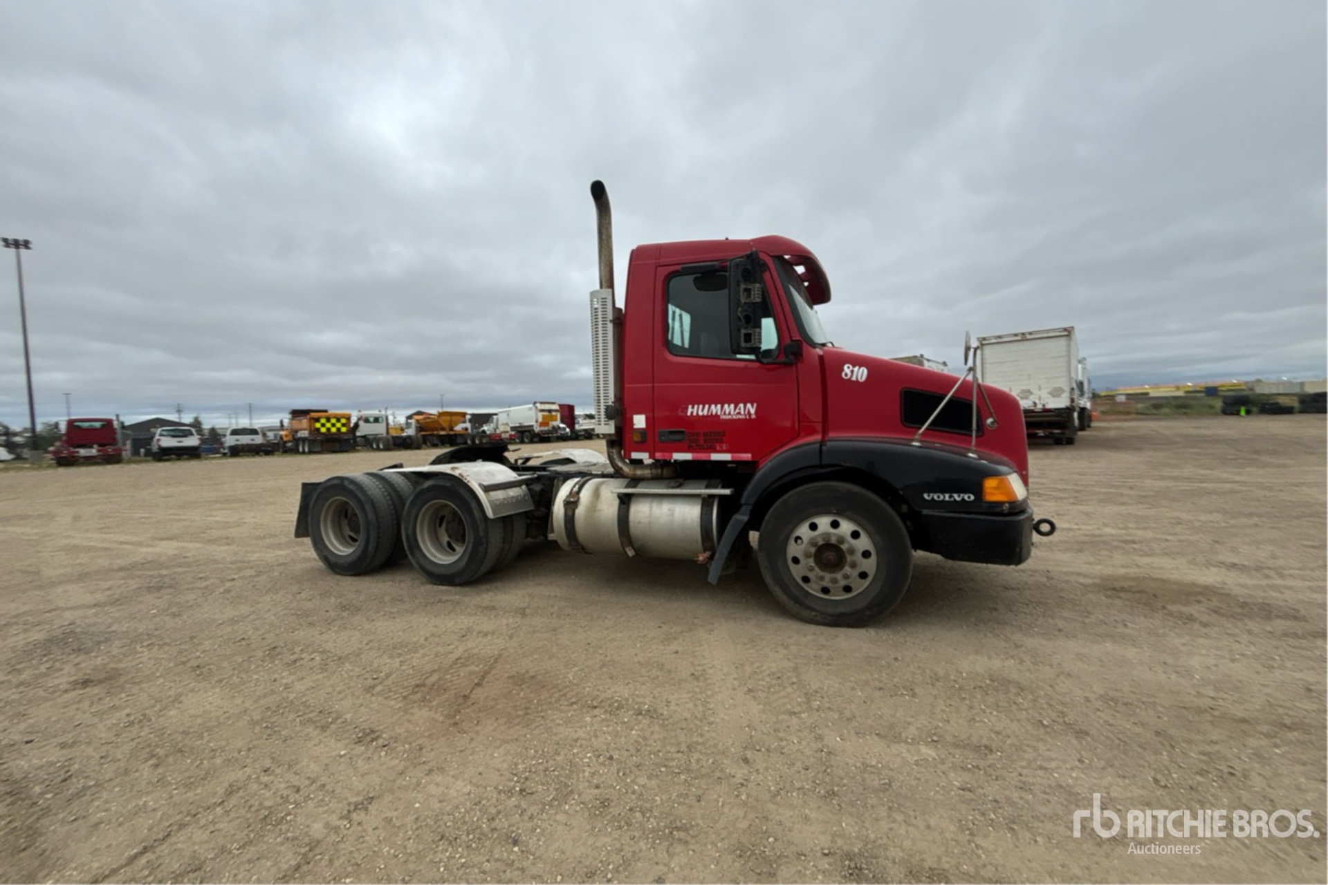 2001 Volvo VNL