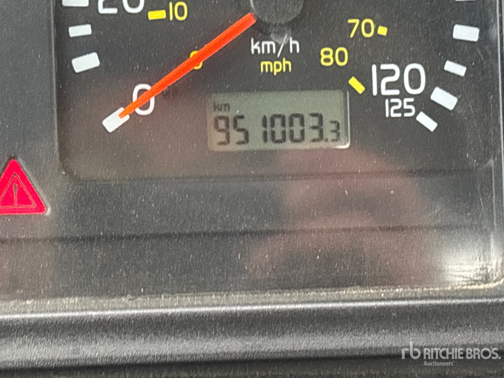 2001 Volvo VNL