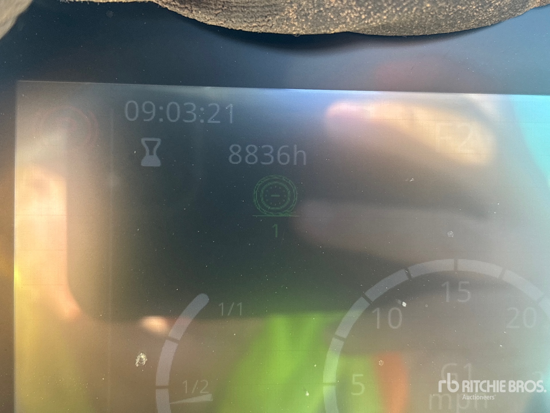 2021 John Deere 244L