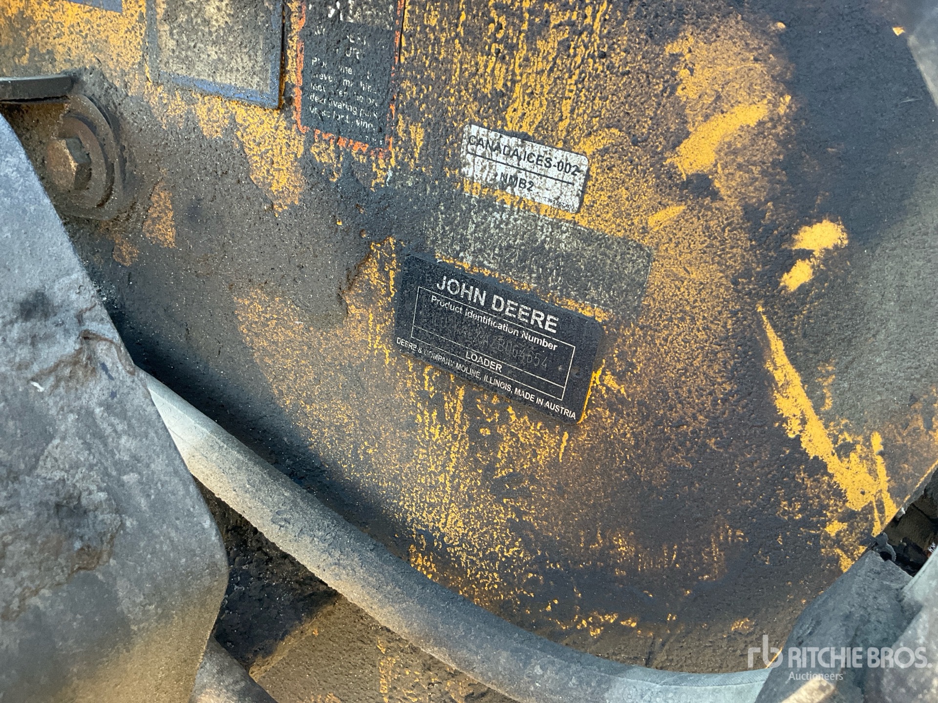 2021 John Deere 244L