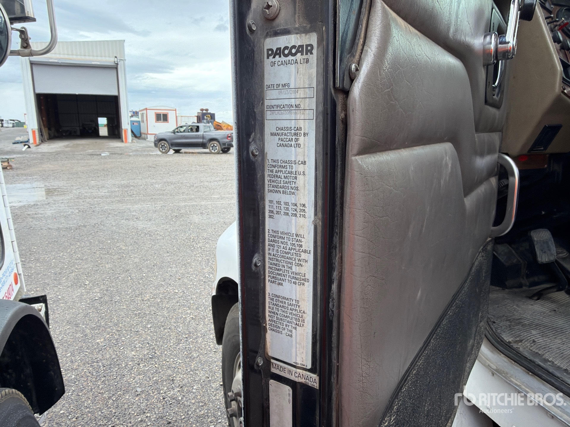 2005 Peterbilt 335