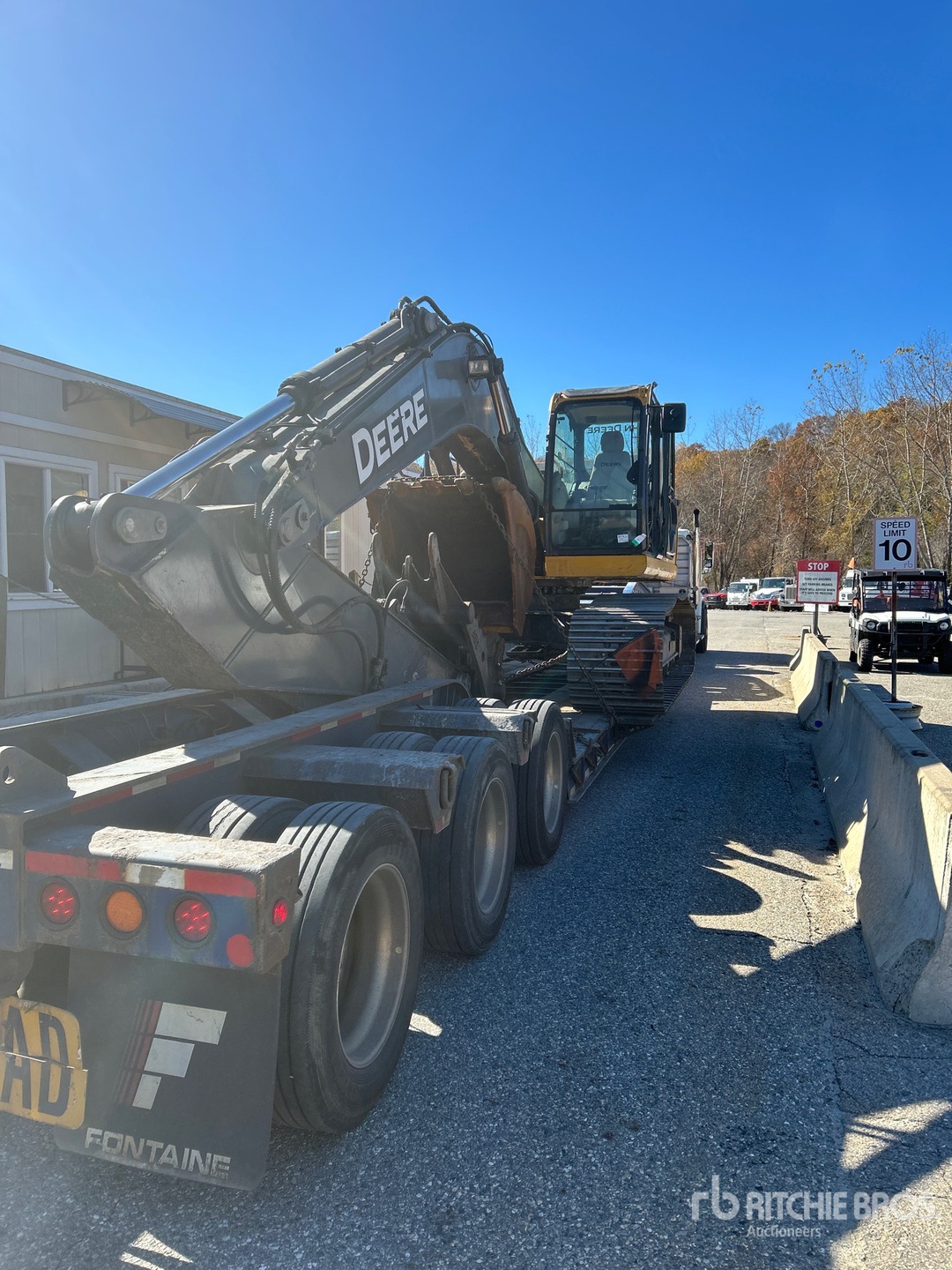 2018 John Deere 300G LC