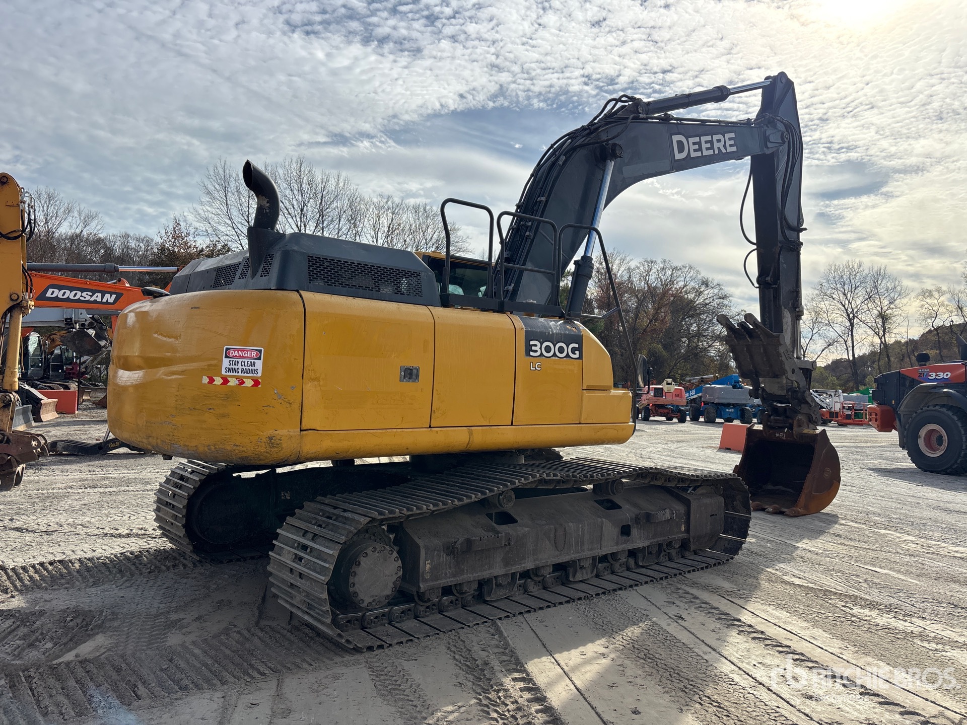 2018 John Deere 300G LC