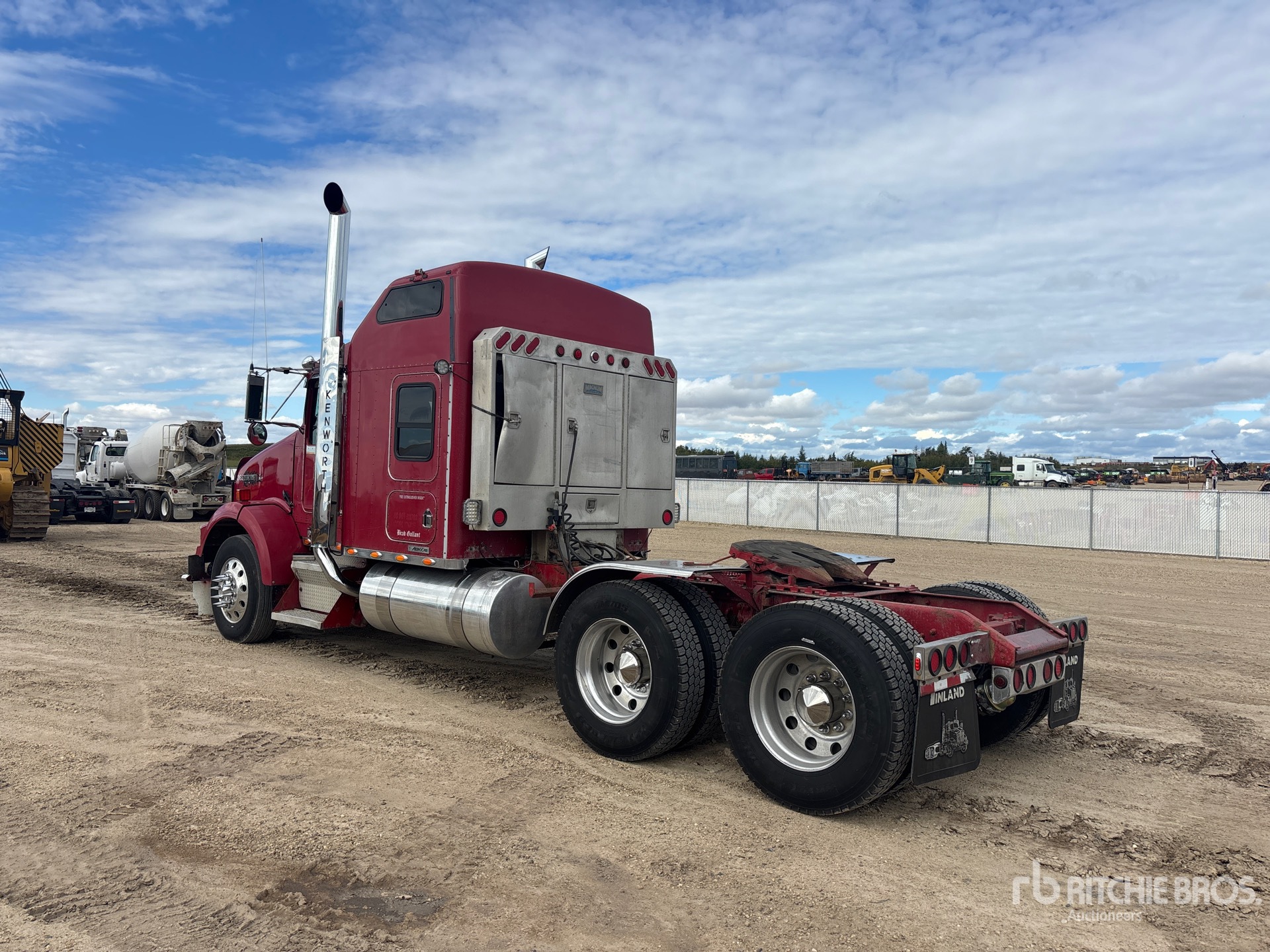 2003 Kenworth T800