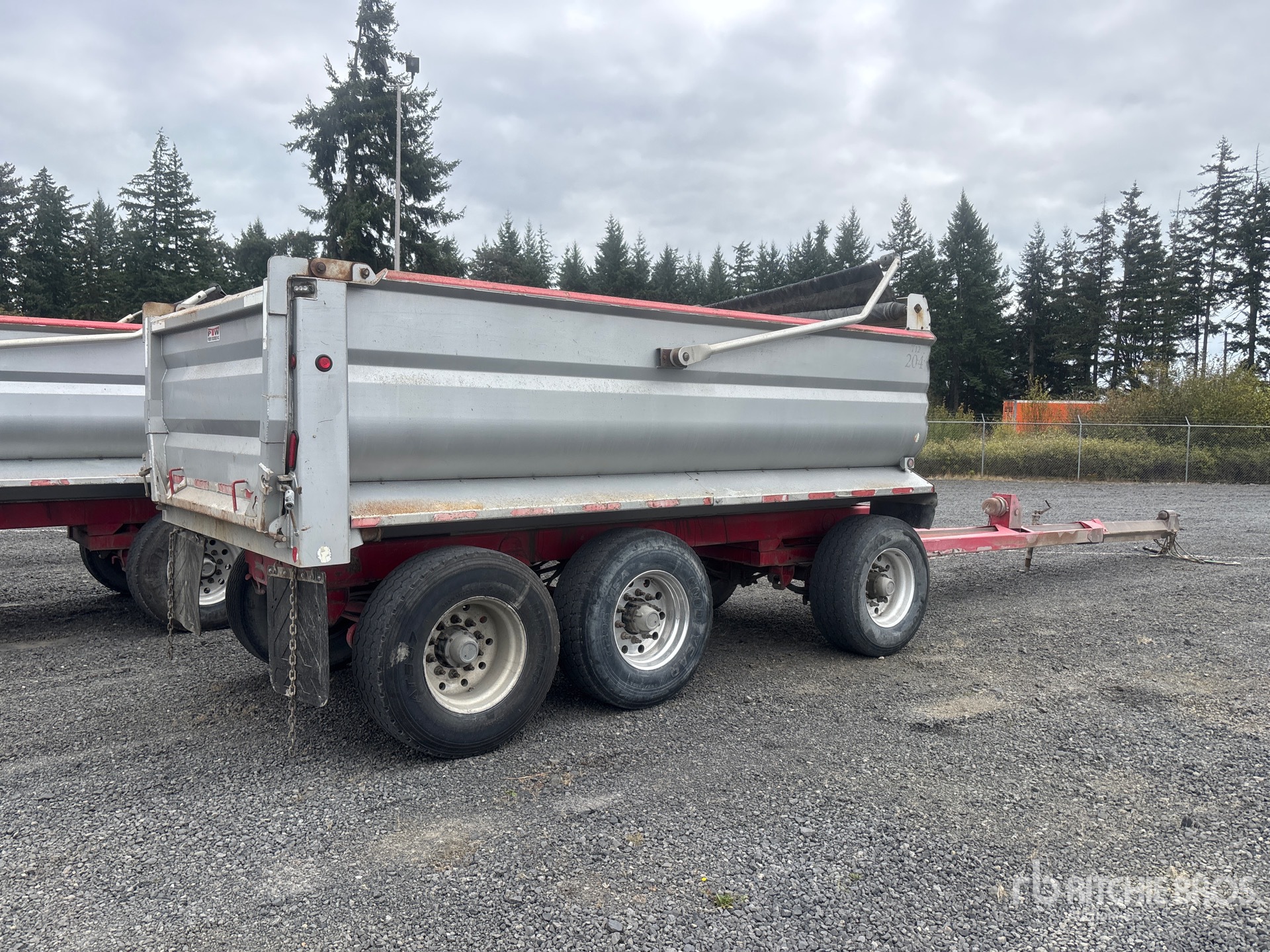 2014 Pioneer 16 FT TRI/A TURNTABLE