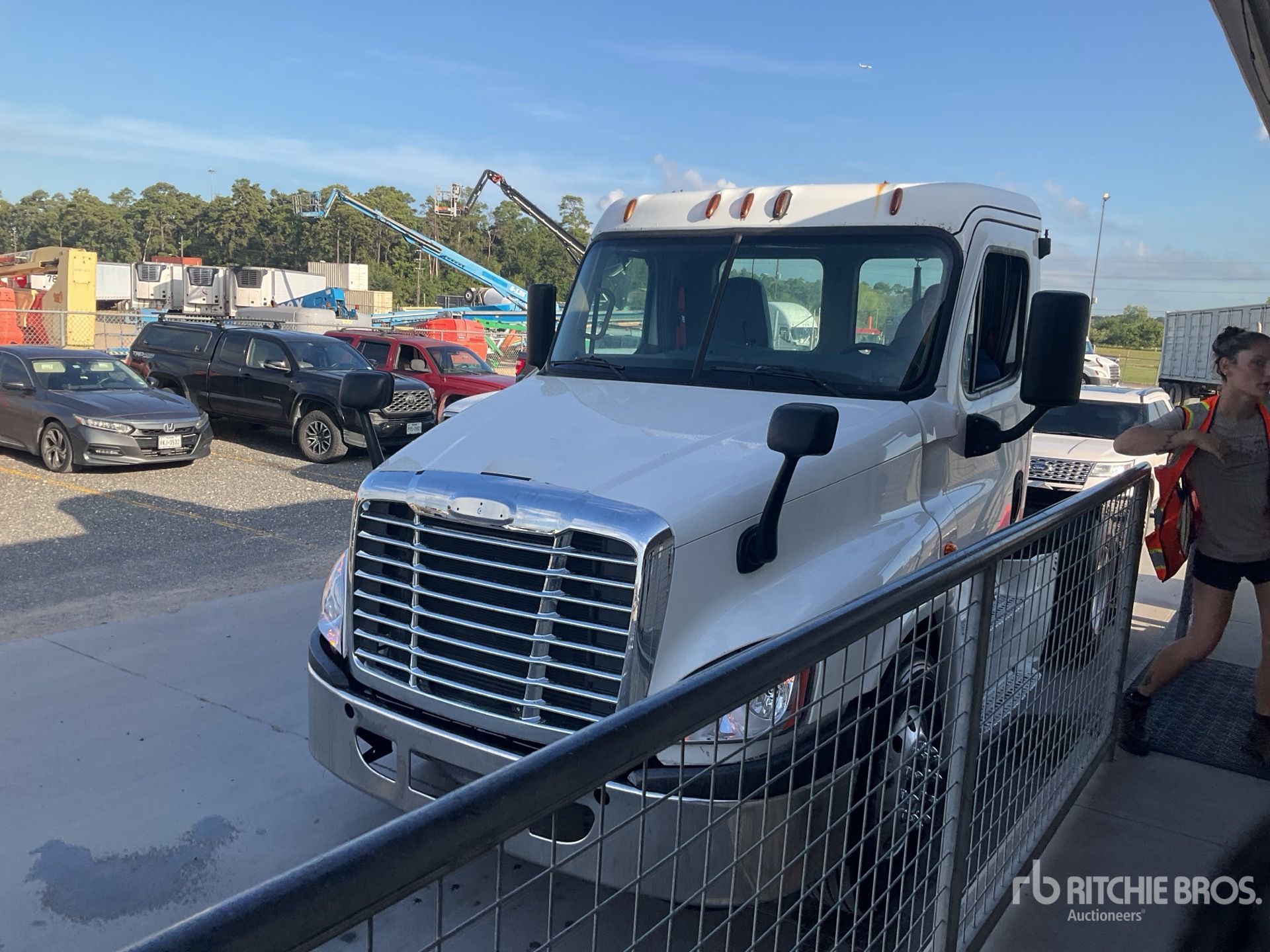 2015 Freightliner CASCADIA 125