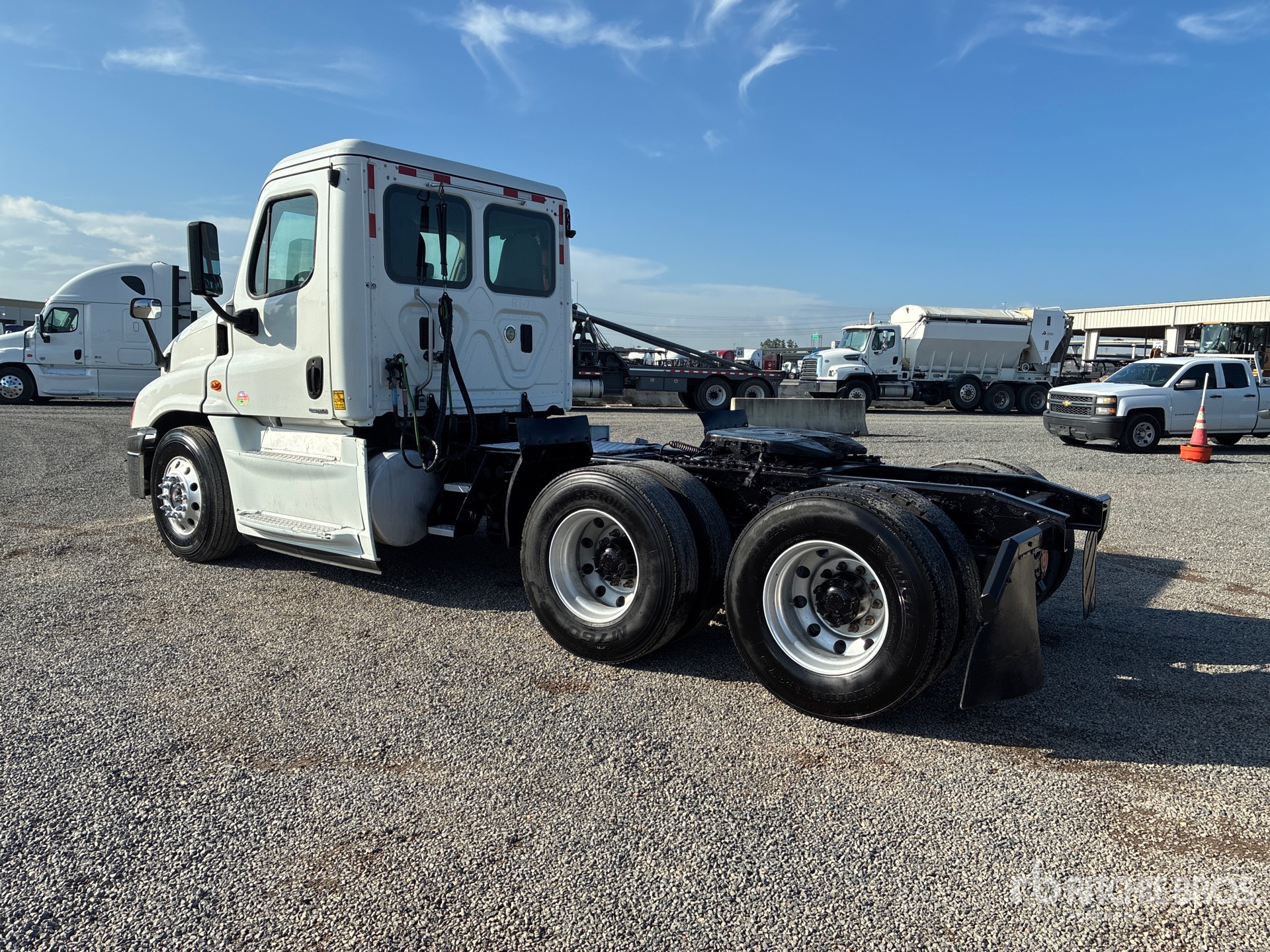 2015 Freightliner CASCADIA 125
