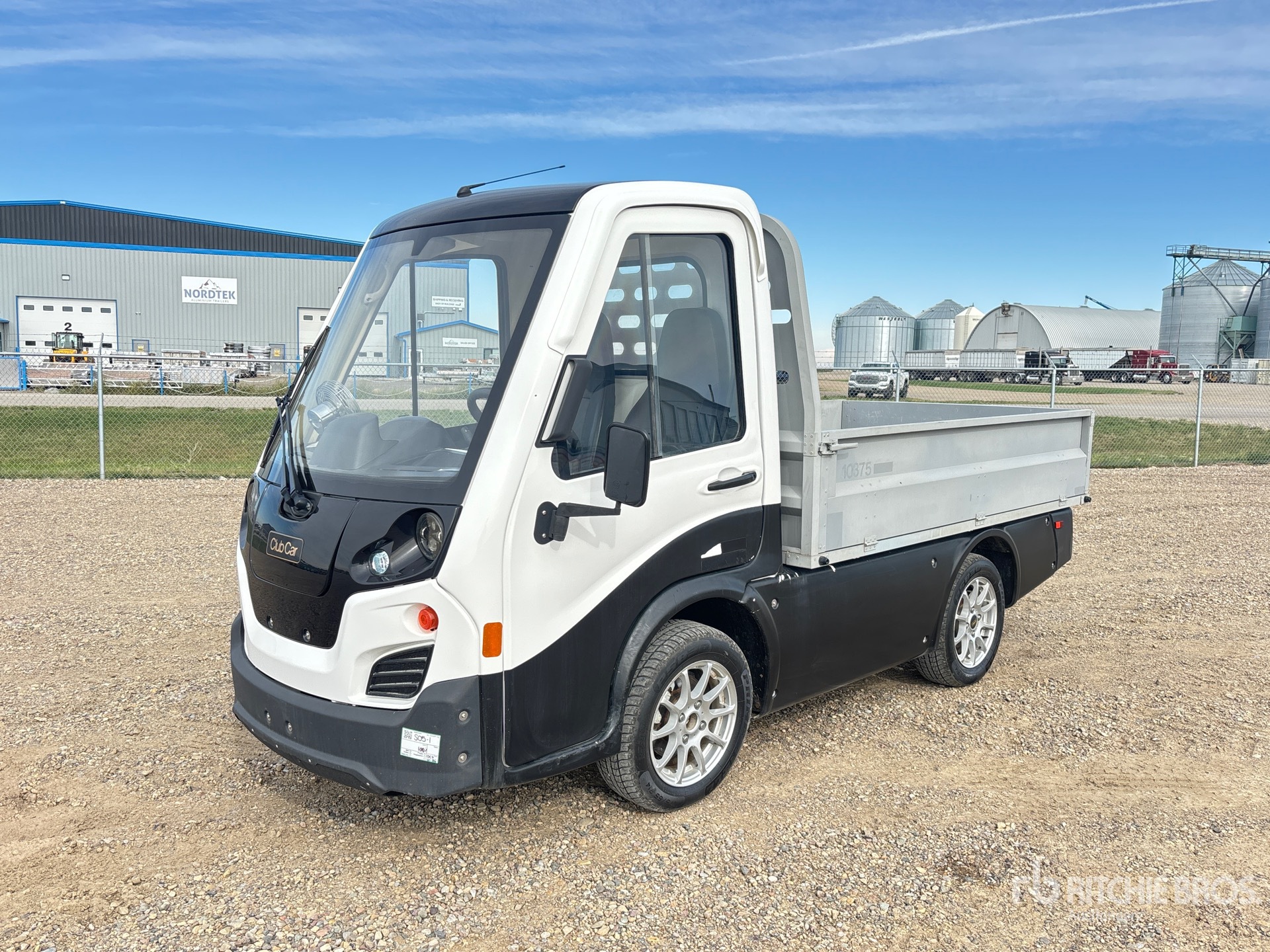 Photo of 2021 Club Car URBAN LSV