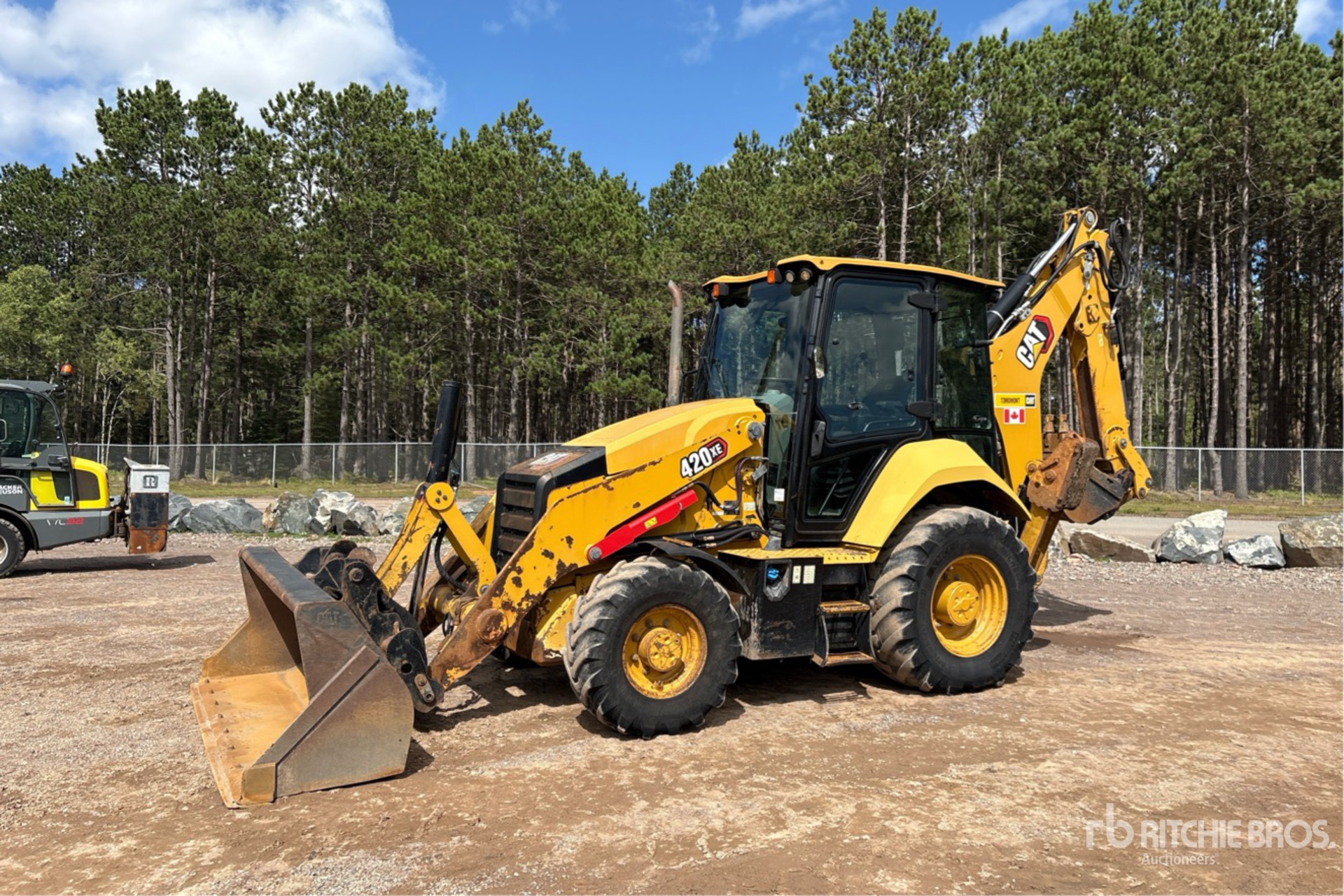 2021 Caterpillar 420 XE