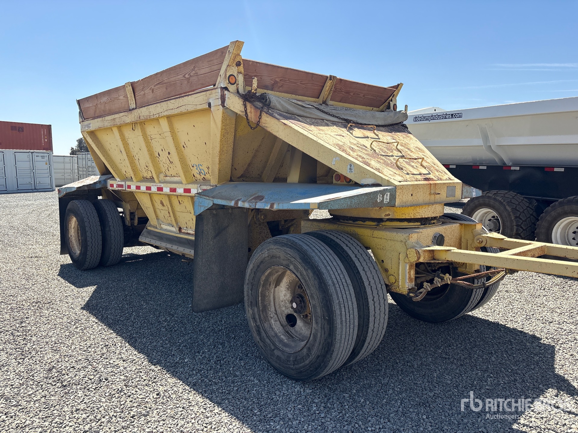 1986 Fruehauf 21 FT T/A TURNTABLE PUP