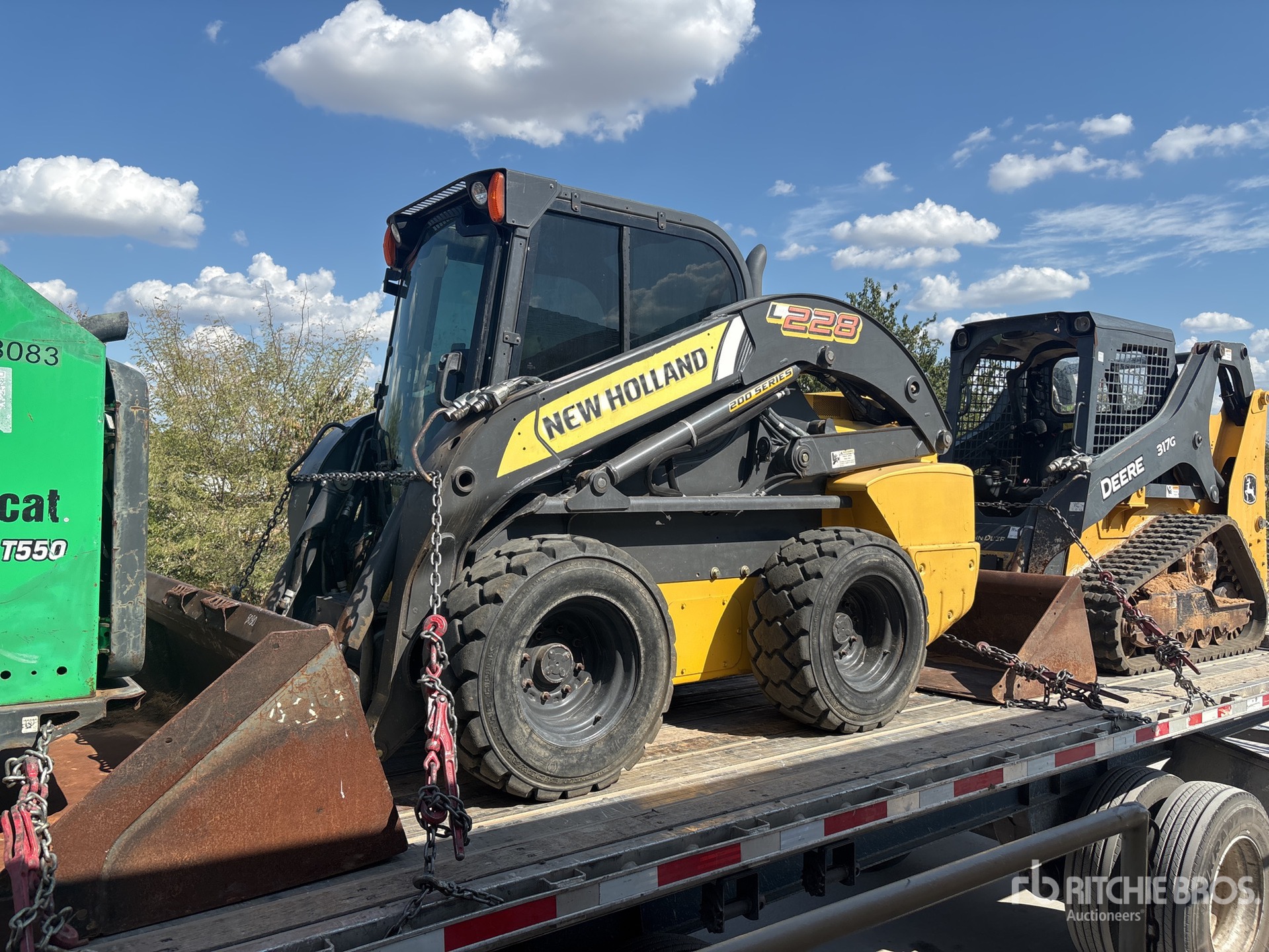 2015 New Holland L228