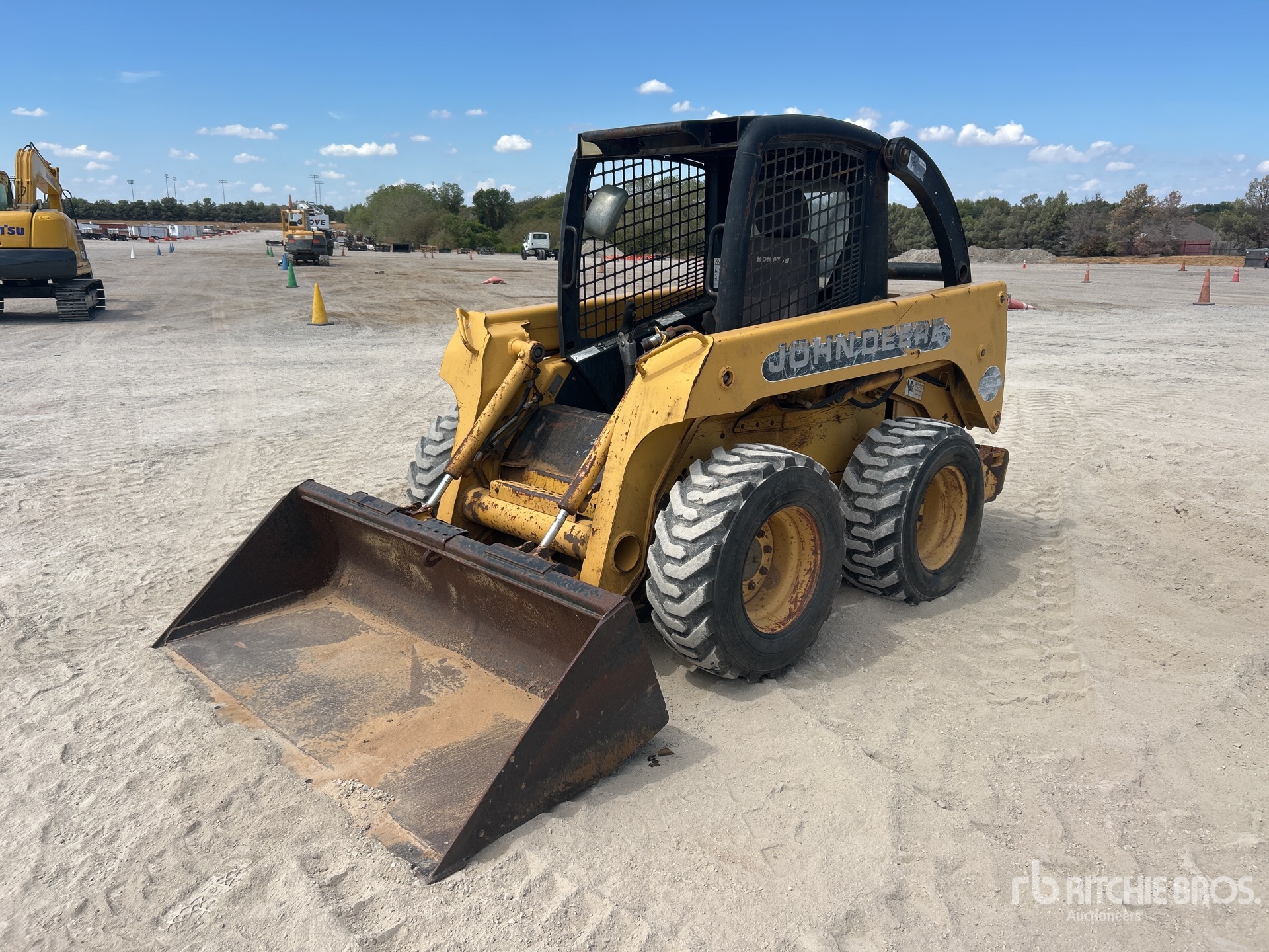 Photo of John Deere 250