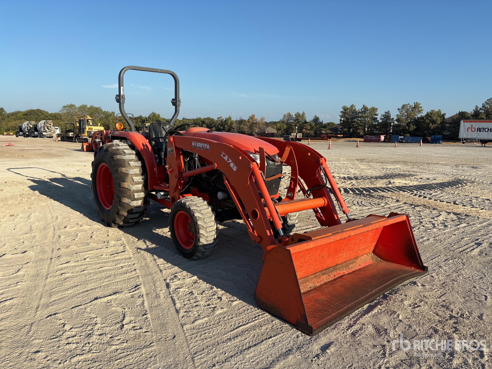 2016 Kubota L4701