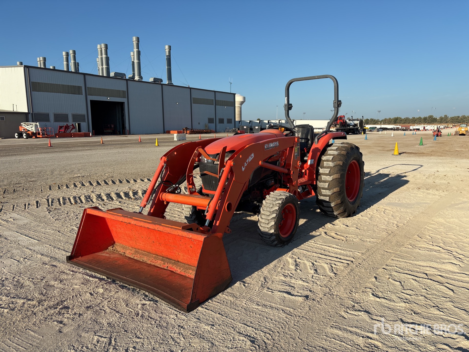 2016 Kubota L4701