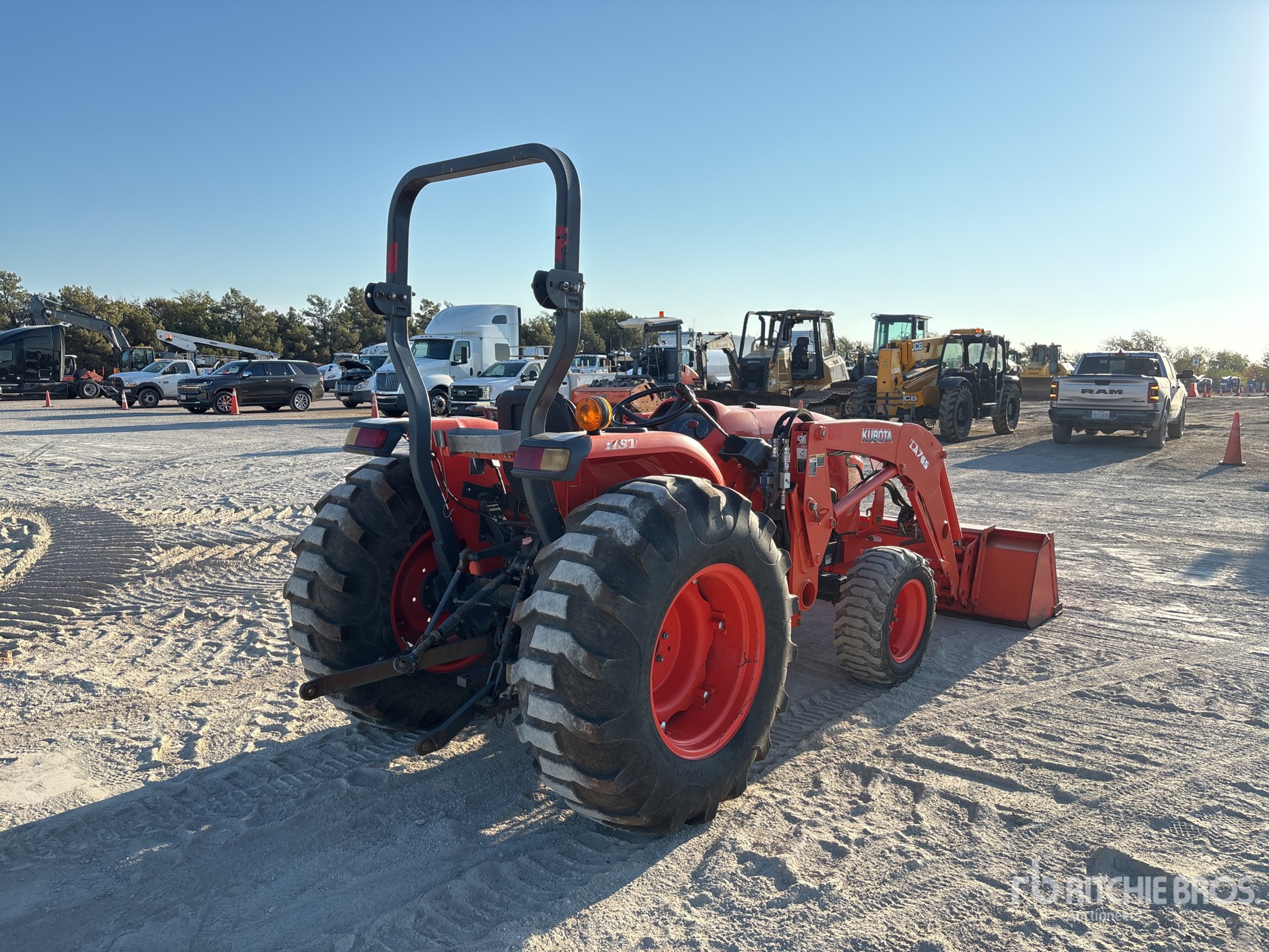 2016 Kubota L4701