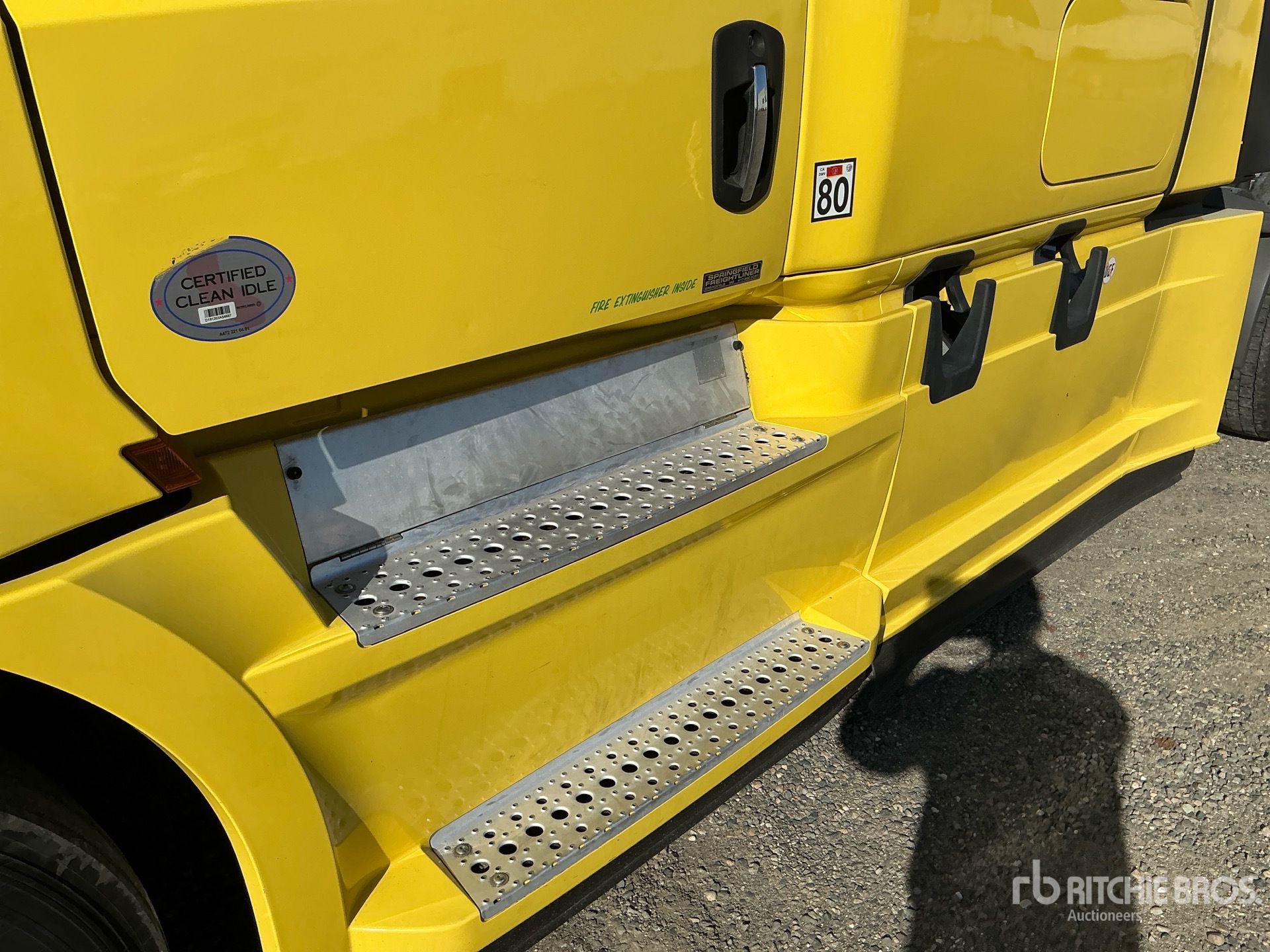 2021 Freightliner CASCADIA 126