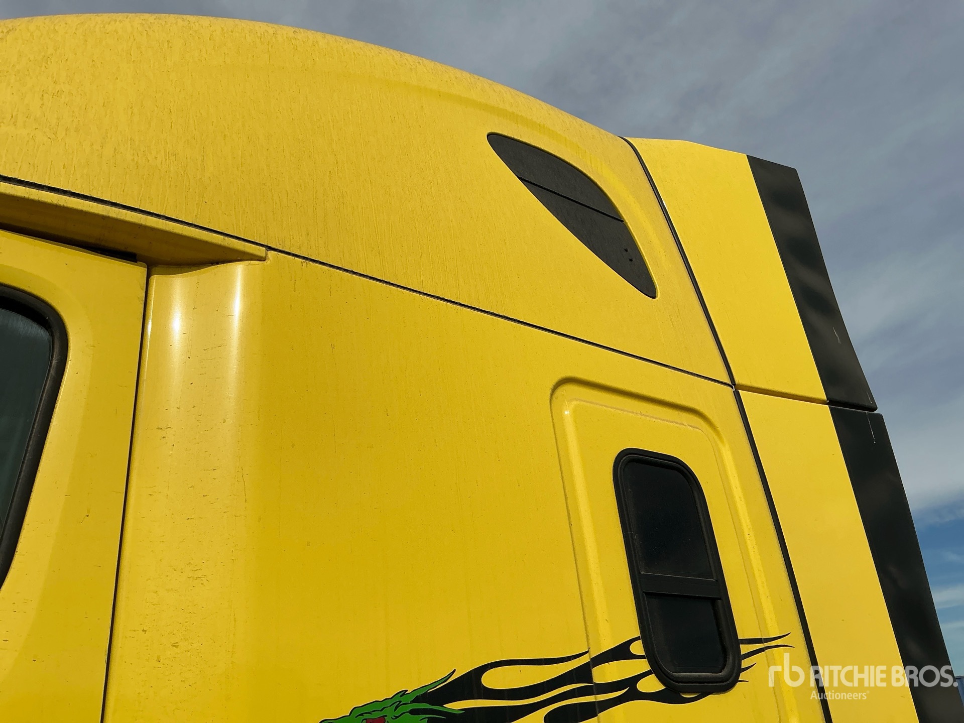 2021 Freightliner CASCADIA 126