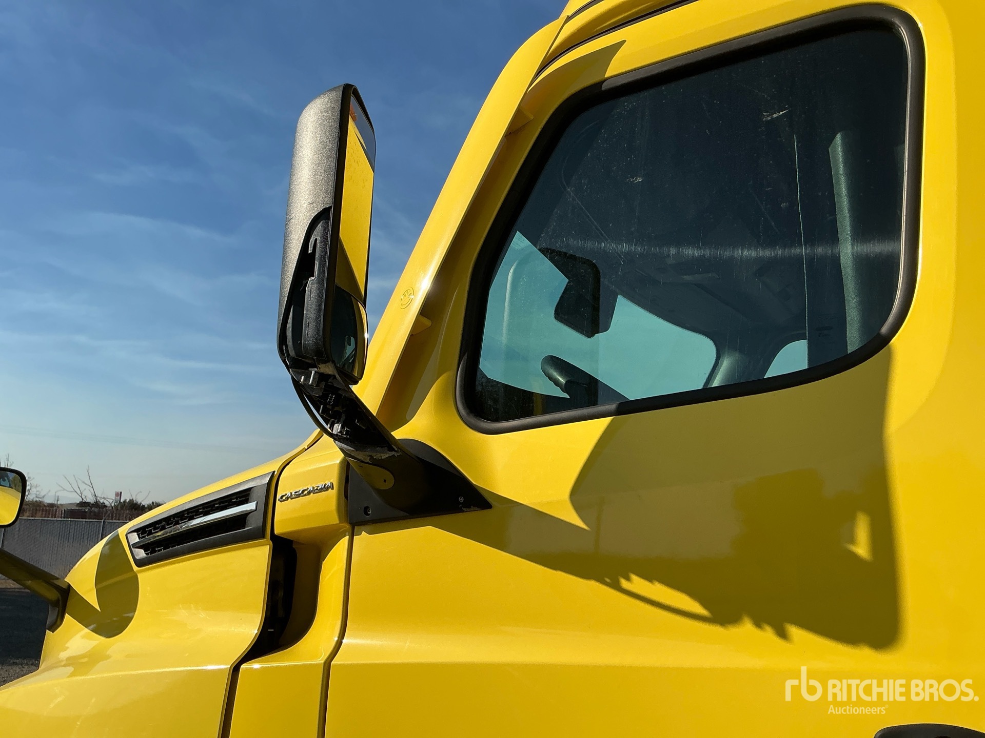 2021 Freightliner CASCADIA 126